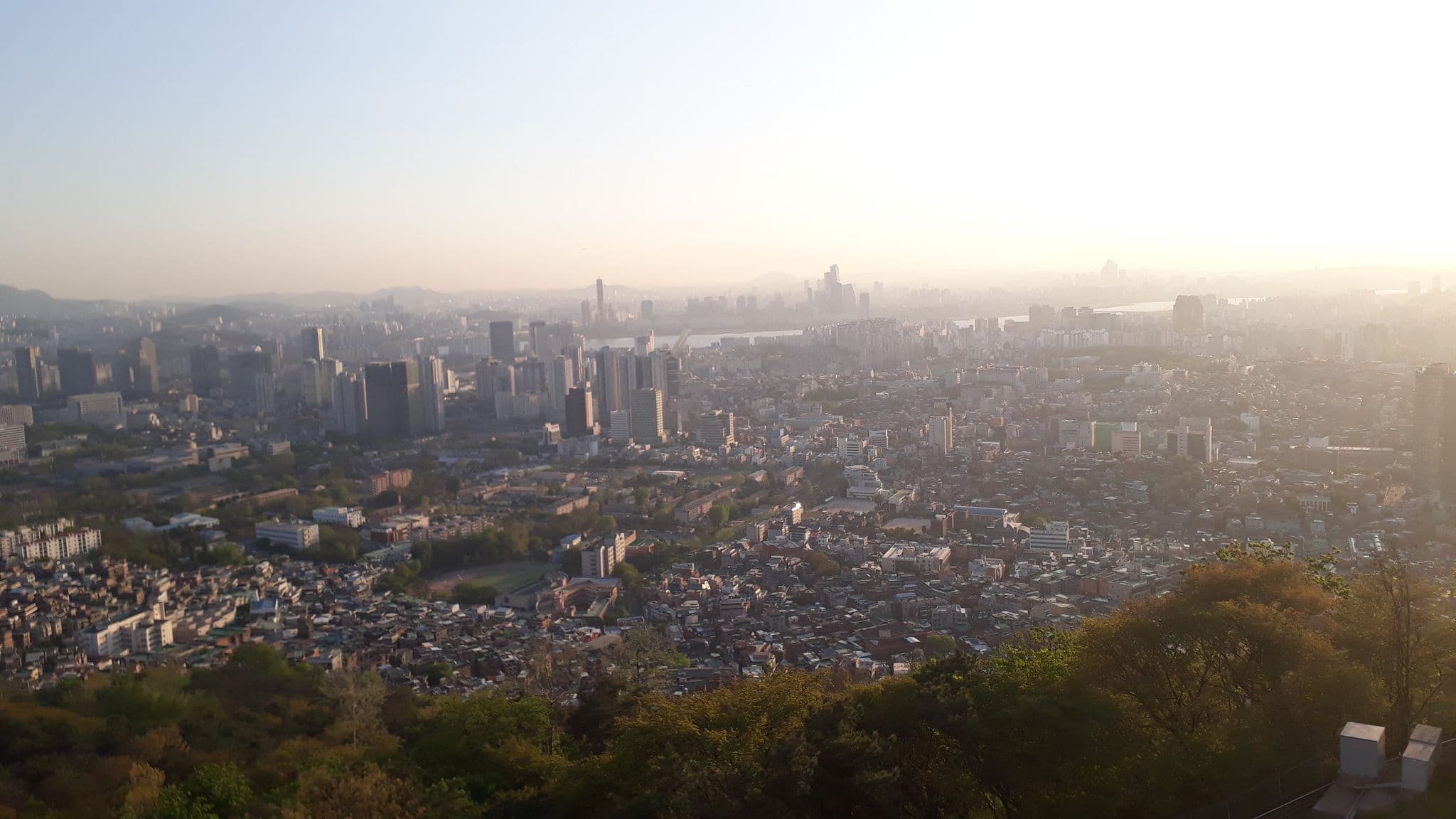 Street view near MK Liberty House, Seoul — © thebigtouffe (CC BY-SA · Mapillary)