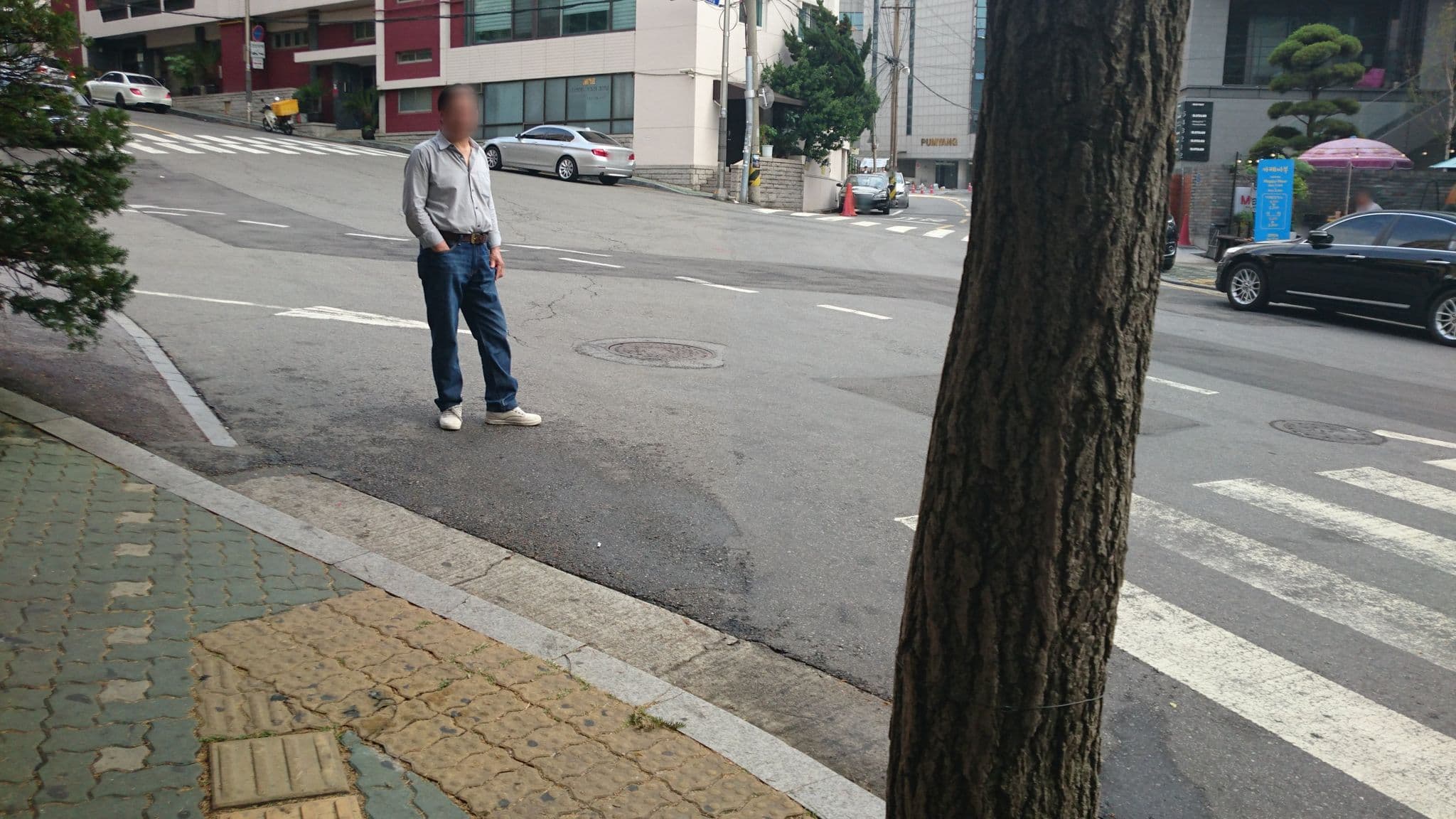 Street view near GYM, Yongsan-dong — © xma (CC BY-SA · Mapillary)