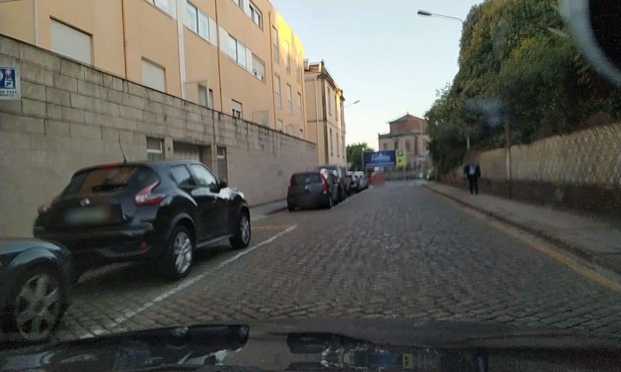 Street view near Palacete Severo, Massarelos — © sanjorgepinho (CC BY-SA · Mapillary)