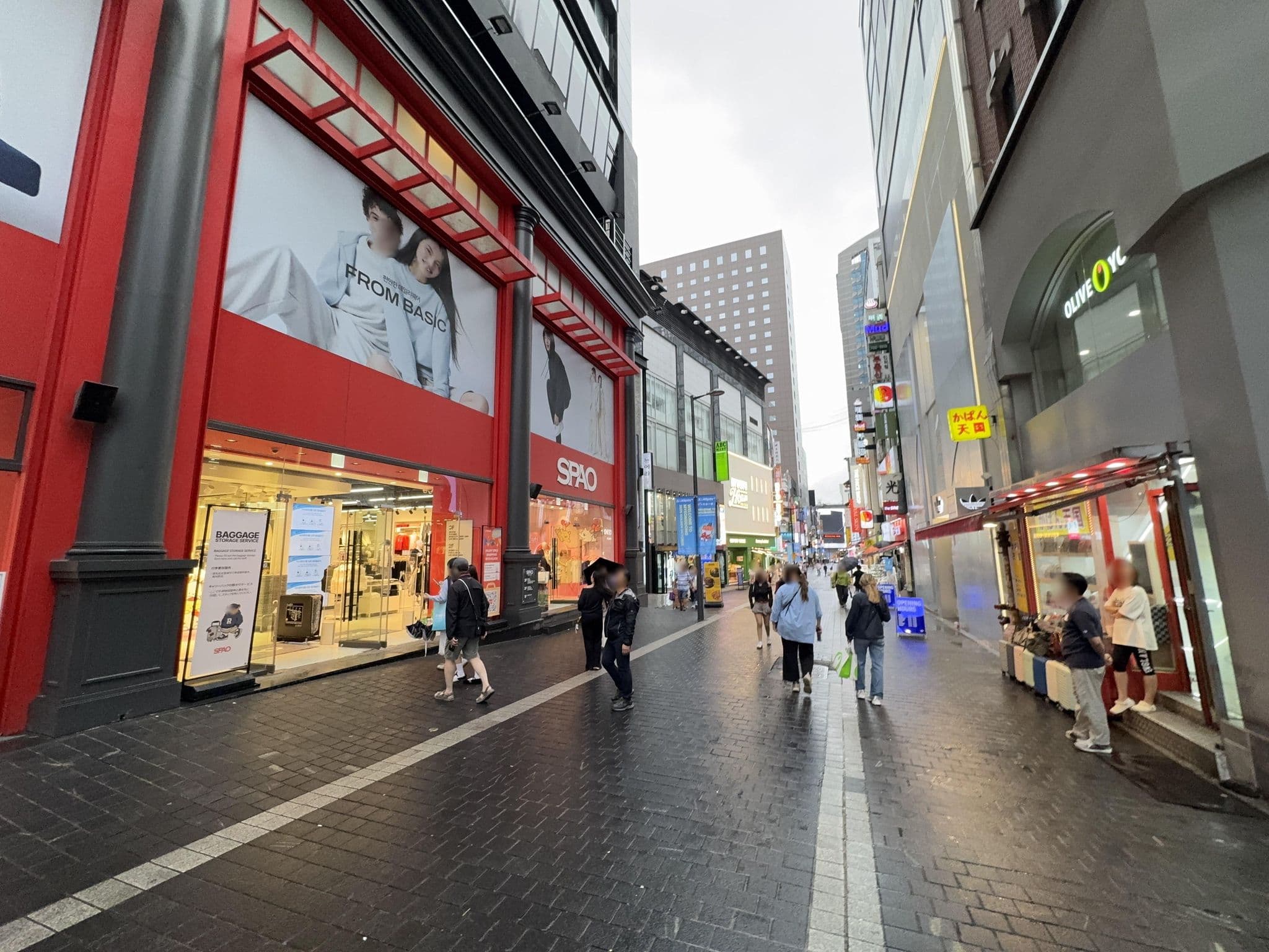 Street view near Hotel Skypark Myeongdong I, Seoul — © filipb (CC BY-SA · Mapillary)