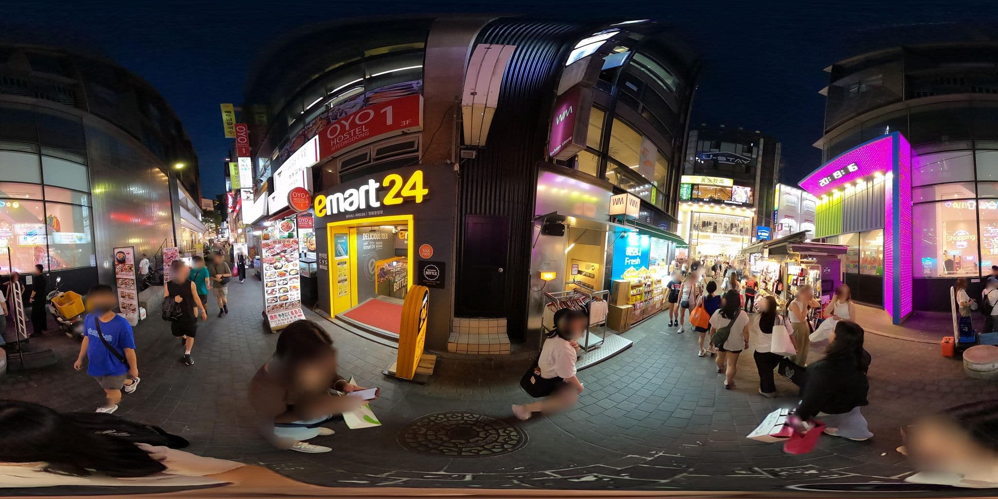 Street view near Solaria Nishitetsu Hotel Seoul / 솔라리아 니시테츠 호텔 서울, Seoul — © lisbethw1130 (CC BY-SA · Mapillary)