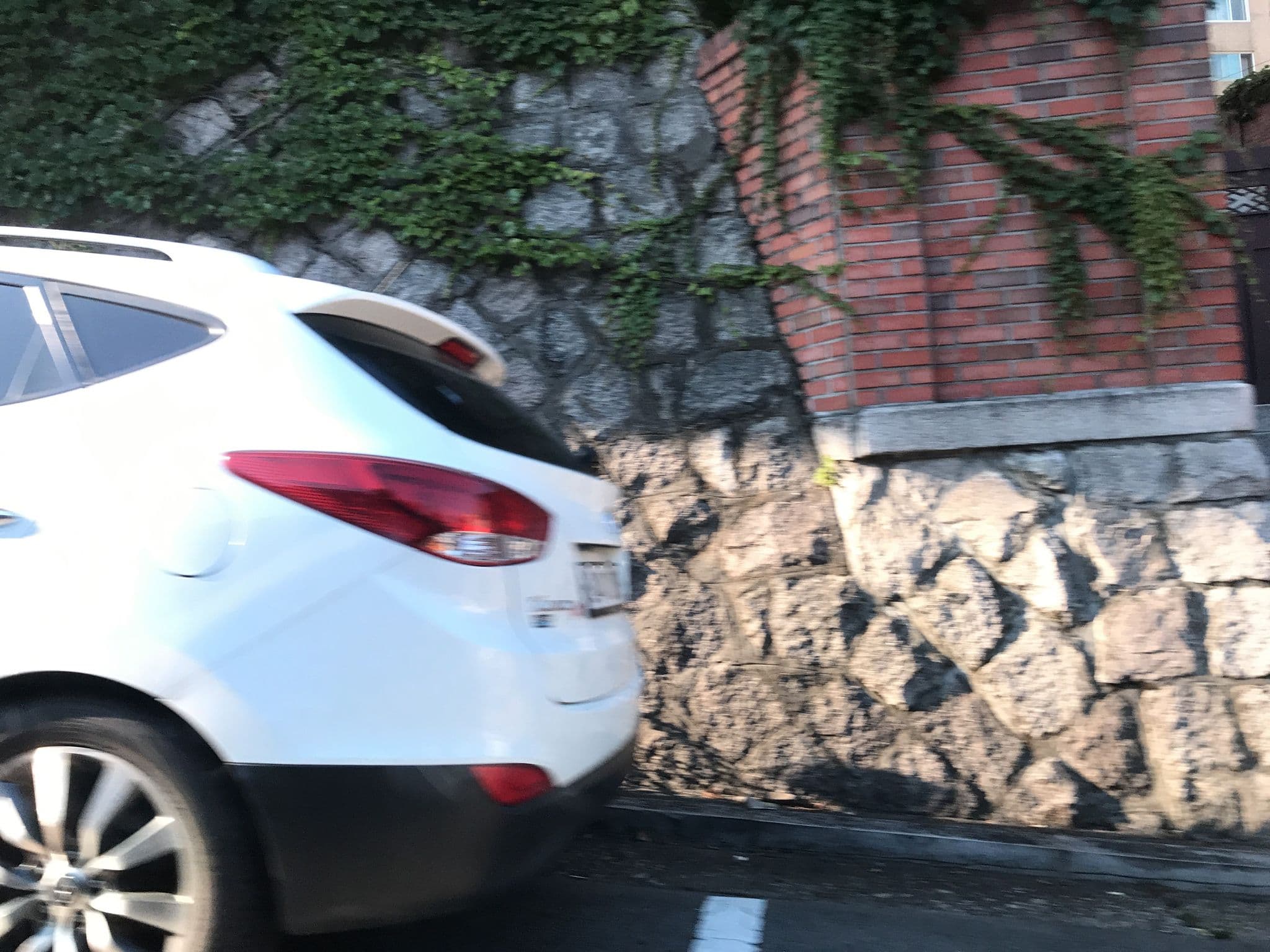 Street view near 가인 게스트하우스, Seoul — © kilburn (CC BY-SA · Mapillary)