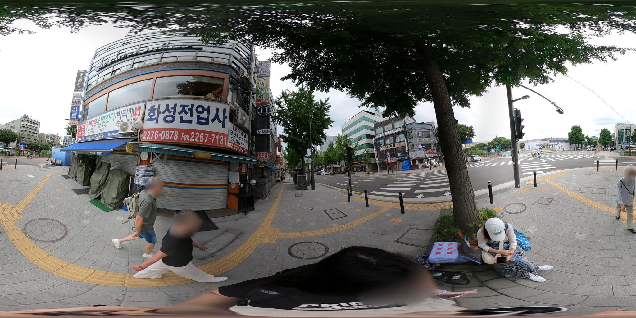 Street view near J Stay Hostel, Seoul — © lisbethw1130 (CC BY-SA · Mapillary)