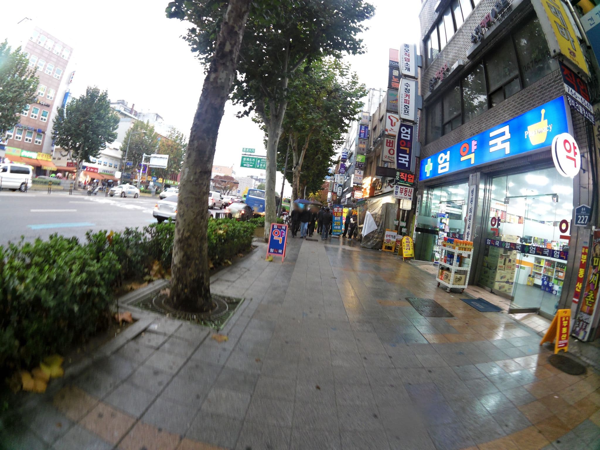 Street view near 호텔통, Seoul — © xma (CC BY-SA · Mapillary)