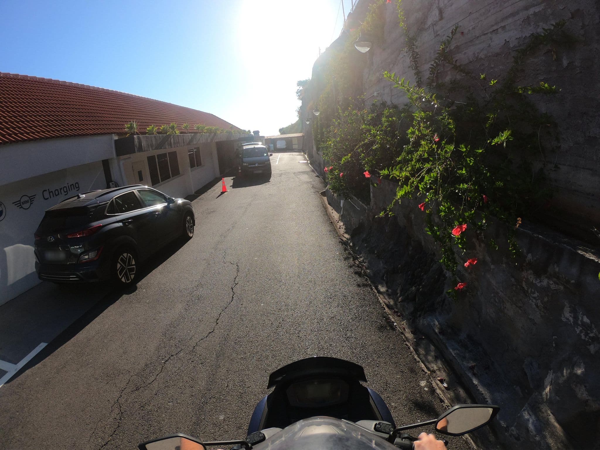 Street view near Orca Praia, Câmara de Lobos — © filipesilva (CC BY-SA · Mapillary)
