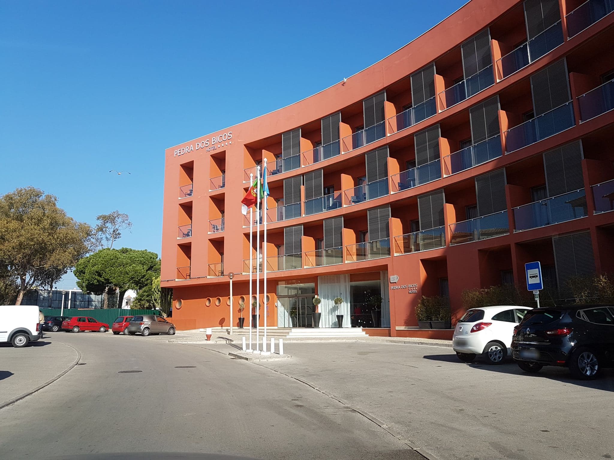 Street view near Aqua Pedra dos Bicos Design Beach Hotel, Albufeira — © jopparn (CC BY-SA · Mapillary)