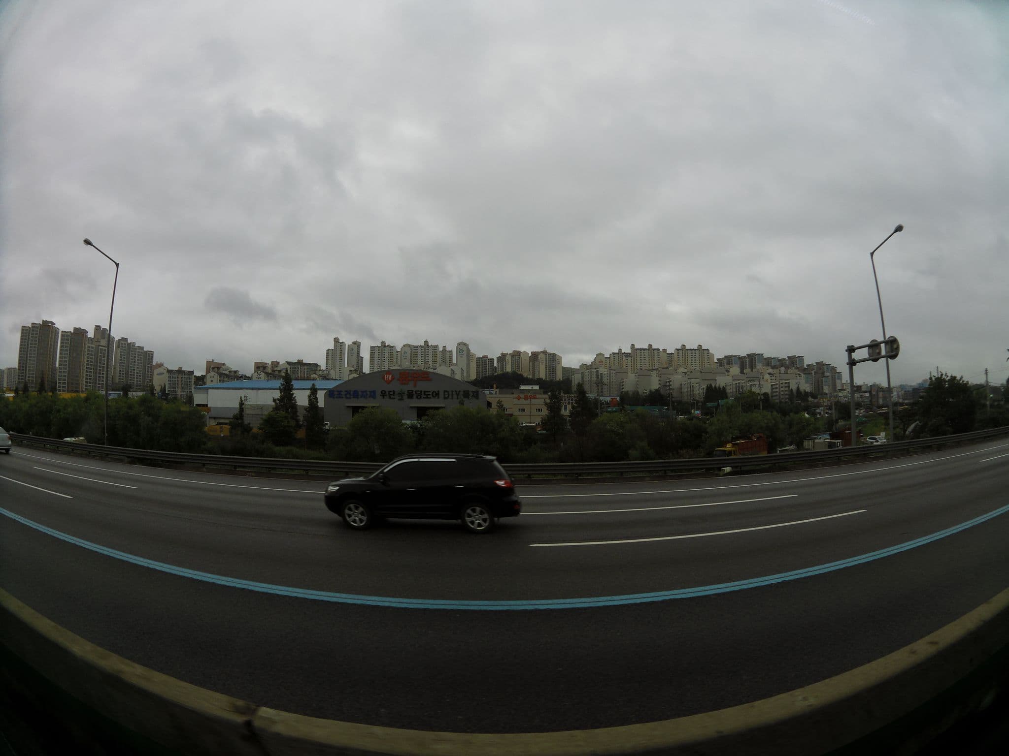 Street view near 에버랜드 홈브리지 힐사이드, Suwon — © xma (CC BY-SA · Mapillary)