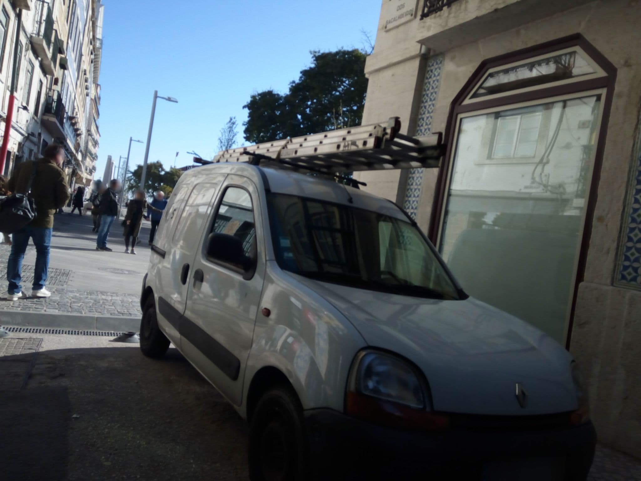 Street view near Lisboa Amazing Hostel, Baixa — © mapfool (CC BY-SA · Mapillary)