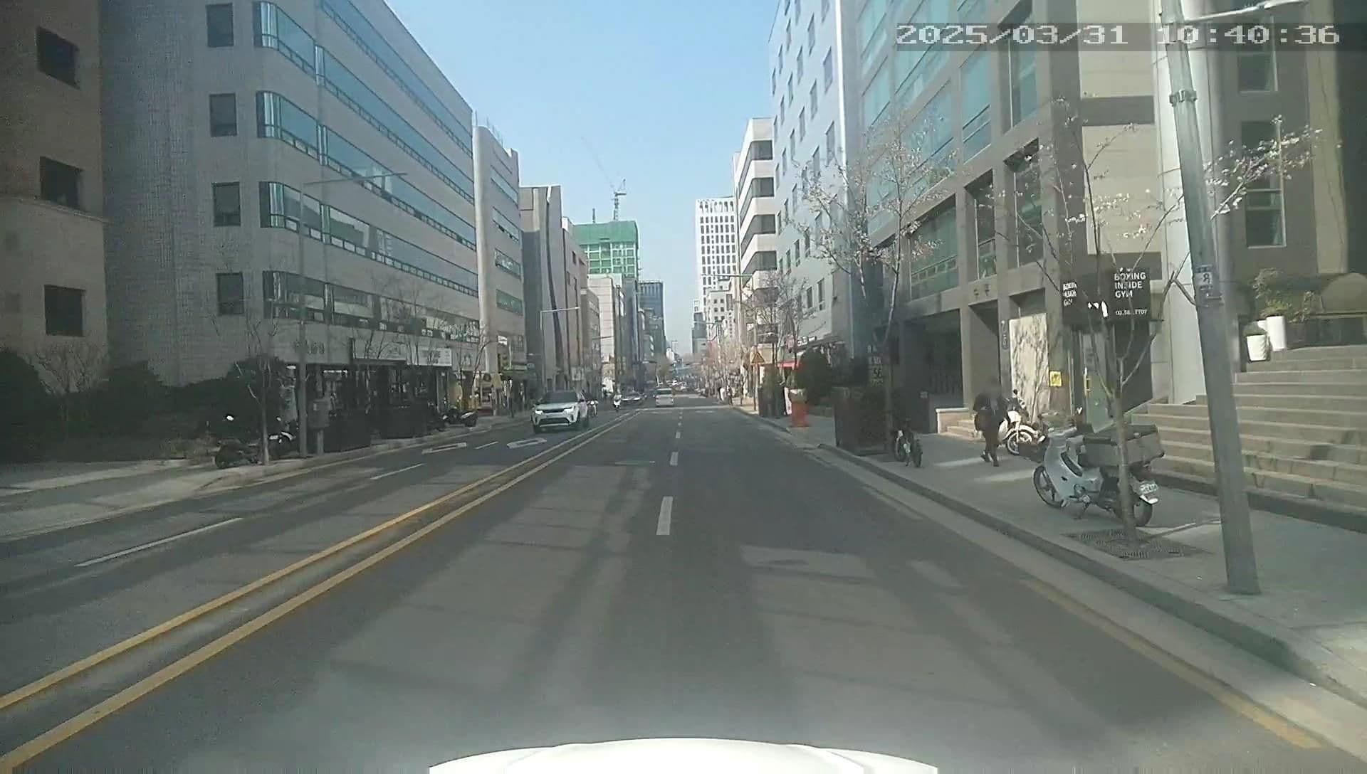 Street view near Boree Hotel, Yongsan-dong — © motov (CC BY-SA · Mapillary)