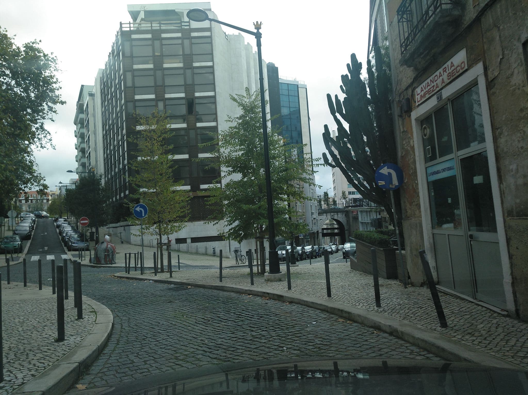 Street view near Turim Europa Hotel, Lisbon — © filohipo (CC BY-SA · Mapillary)