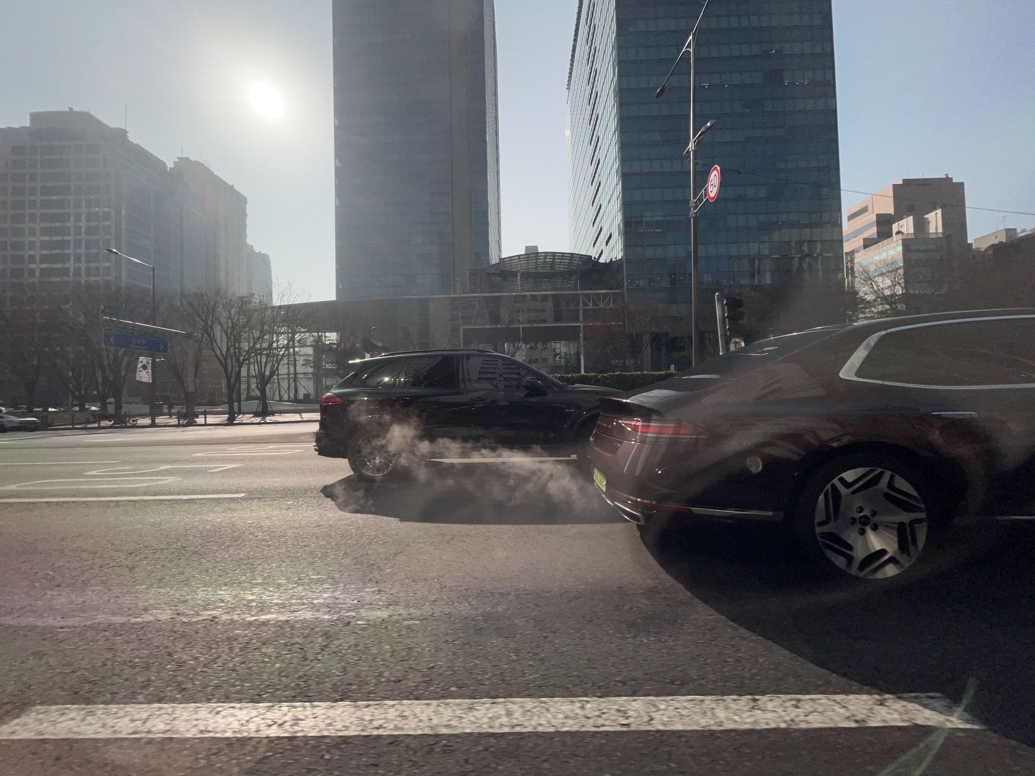 Street view near Hotel The Designers, Yongsan-dong — © zuraimi (CC BY-SA · Mapillary)