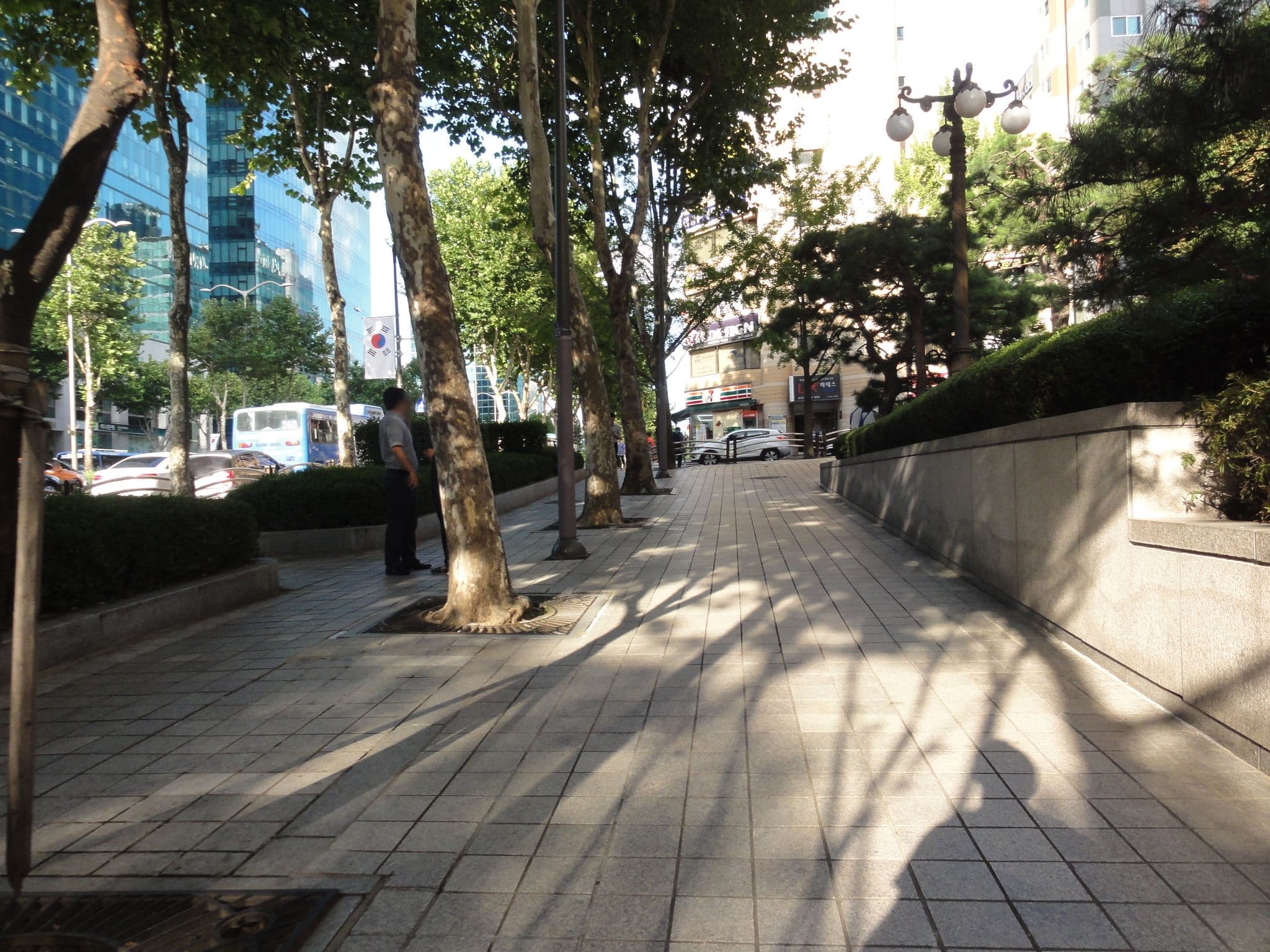 Street view near Nine Hotel, Yongsan-dong — © smathermather (CC BY-SA · Mapillary)