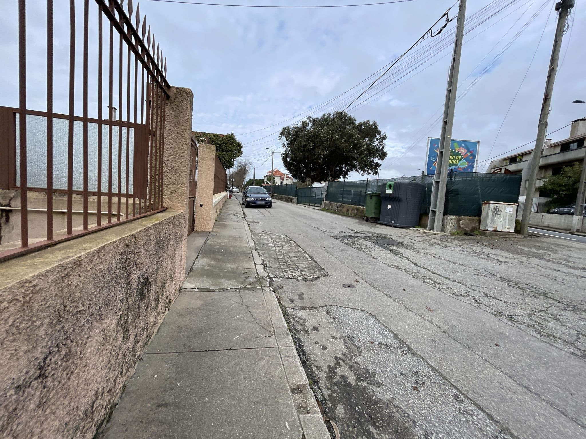 Street view near Residencial Requinte, Arcozelo — © egorka (CC BY-SA · Mapillary)
