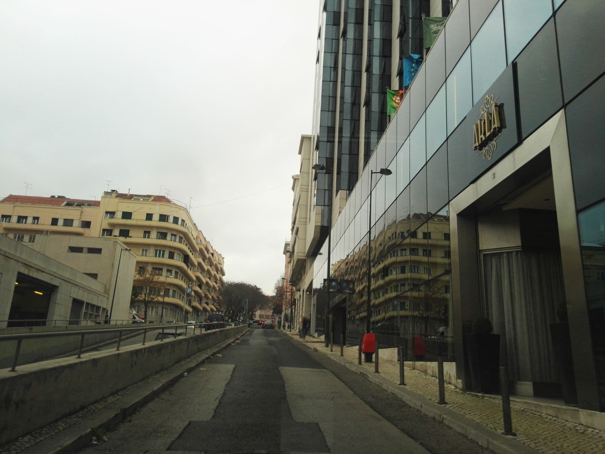 Street view near InterContinental Lisbon, Lisbon — © filipegraciosa (CC BY-SA · Mapillary)