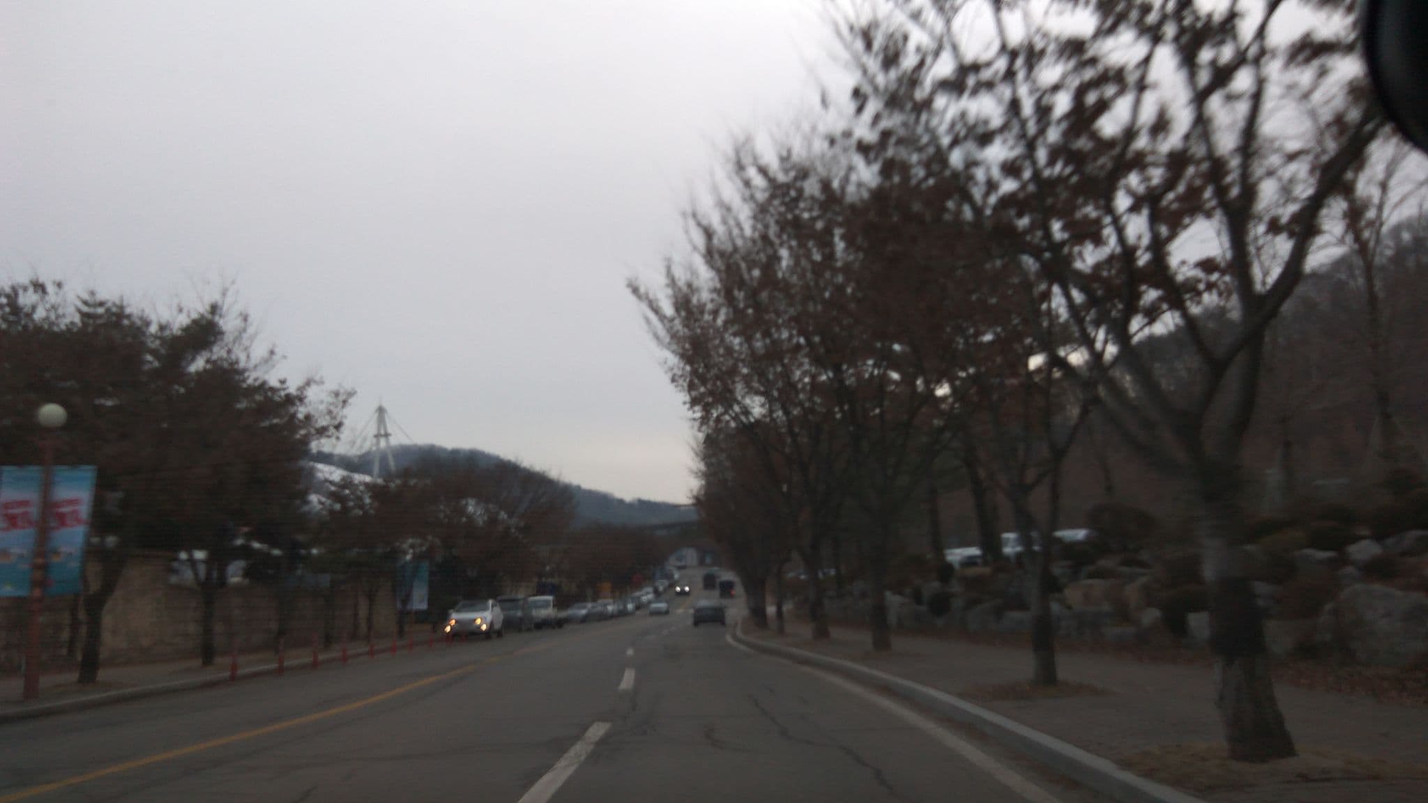 Street view near Hill n Dale, Hongch’ŏn — © eneerhut (CC BY-SA · Mapillary)