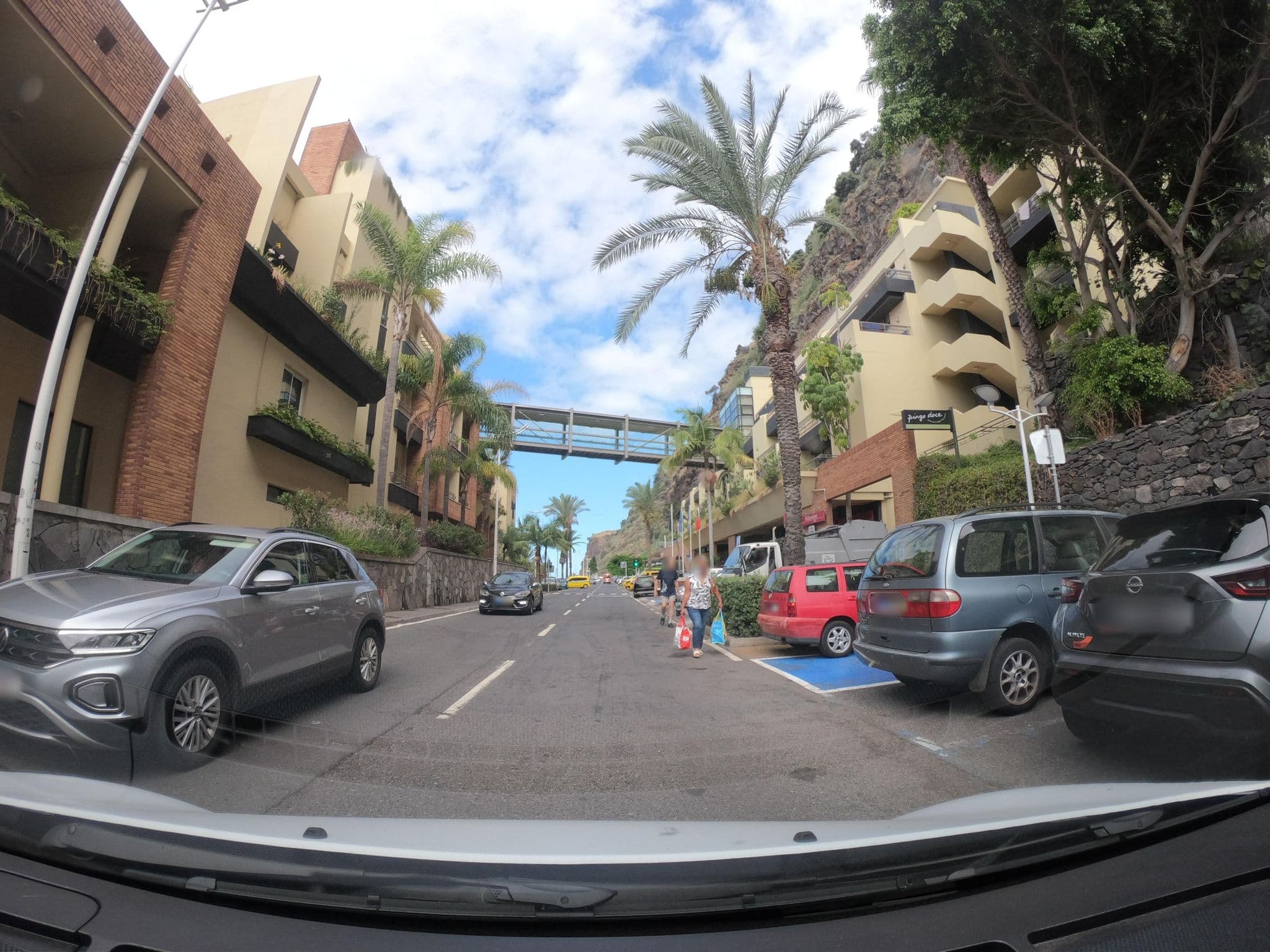 Street view near Savoy Calheta Beach, Arco da Calheta — © filipesilva (CC BY-SA · Mapillary)