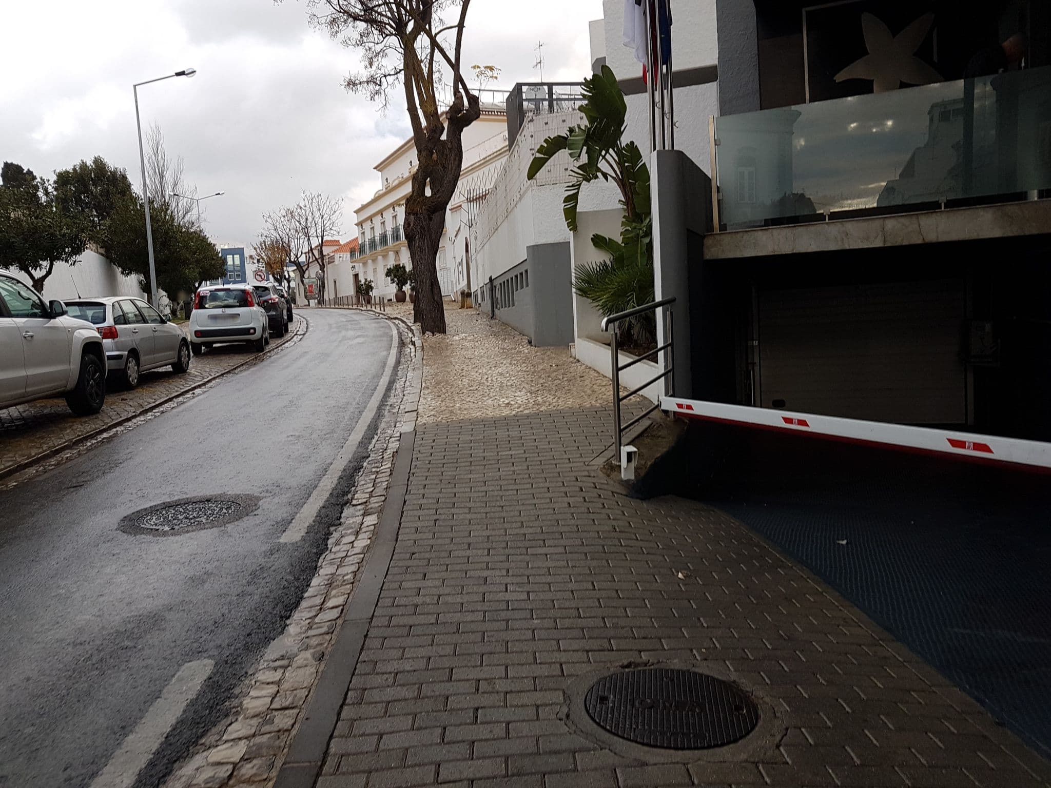 Street view near Rocamar Exclusive, Albufeira — © jopparn (CC BY-SA · Mapillary)