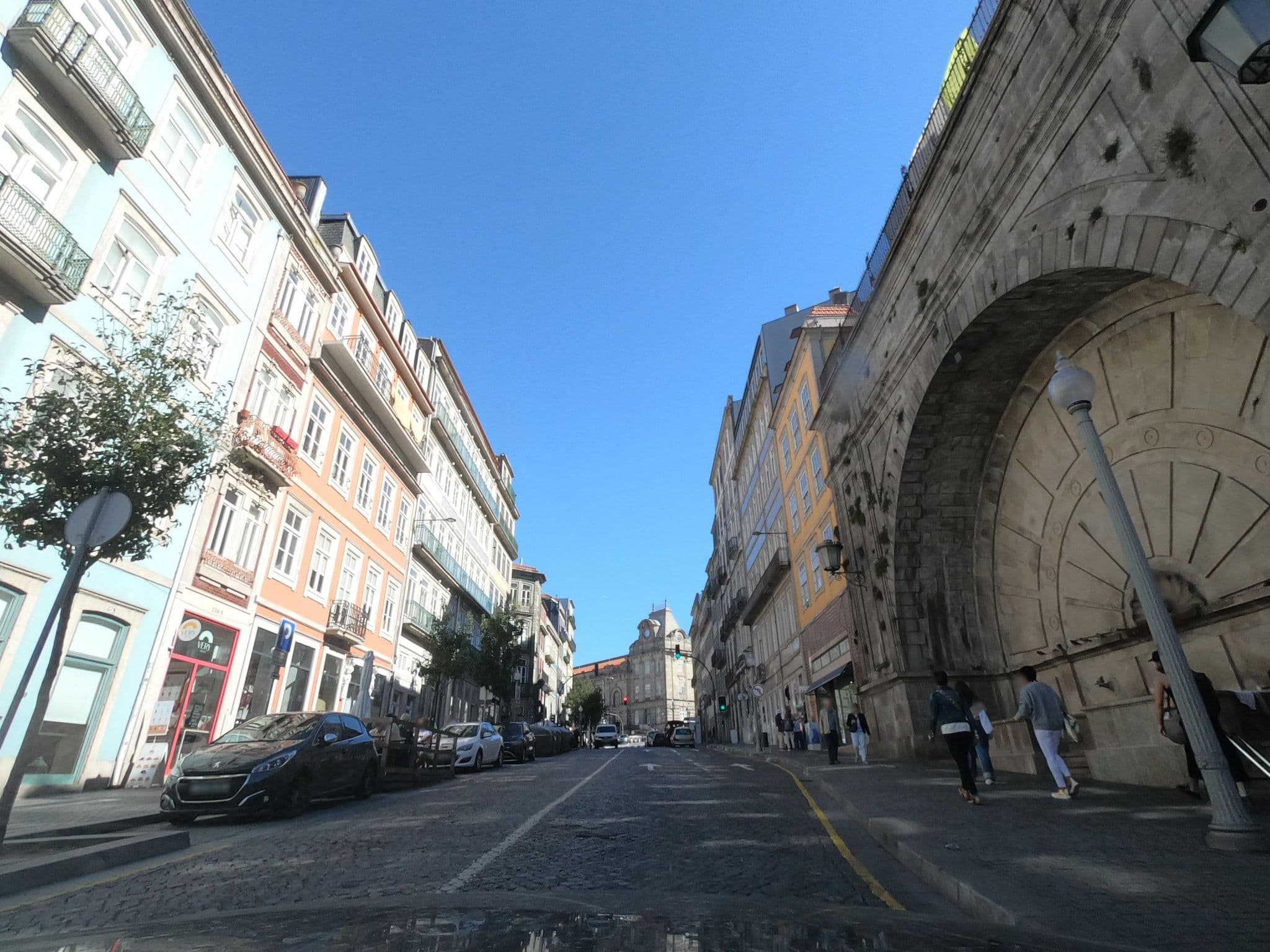 Street view near Old City Design Apartments, Porto
