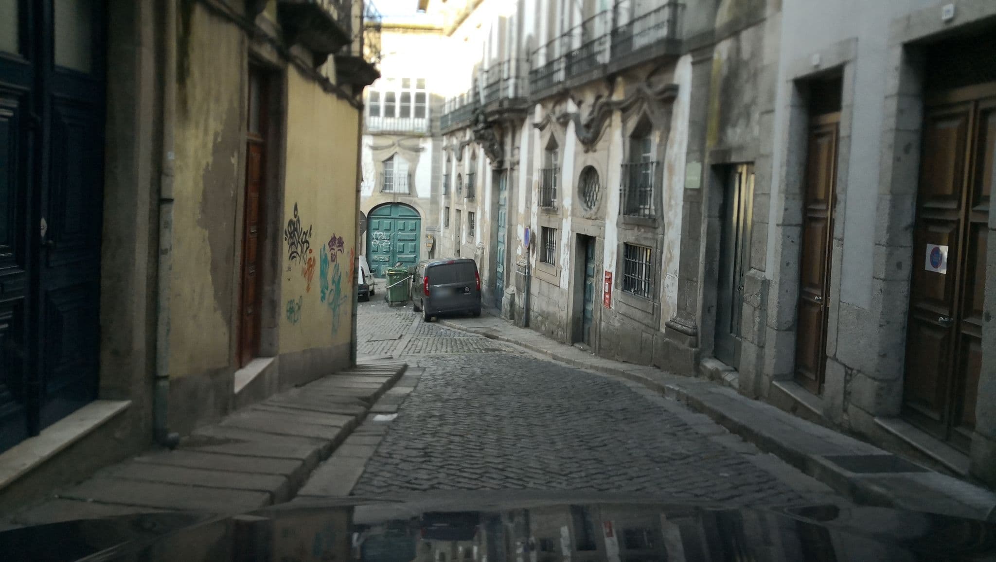 Street view near Shining View, Porto