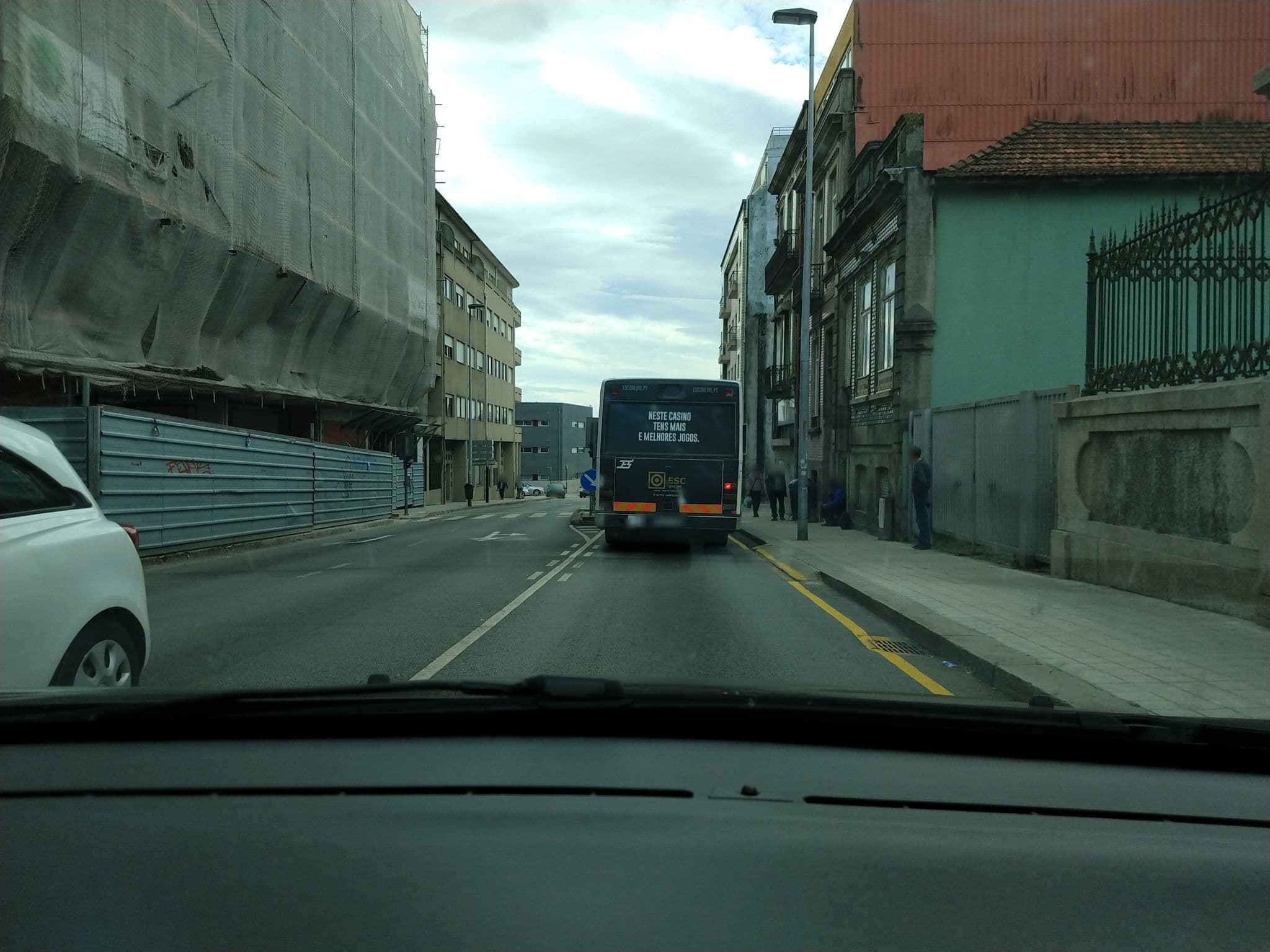 Street view near Hotel NH Porto Jardim, Porto — © asimonelli (CC BY-SA · Mapillary)