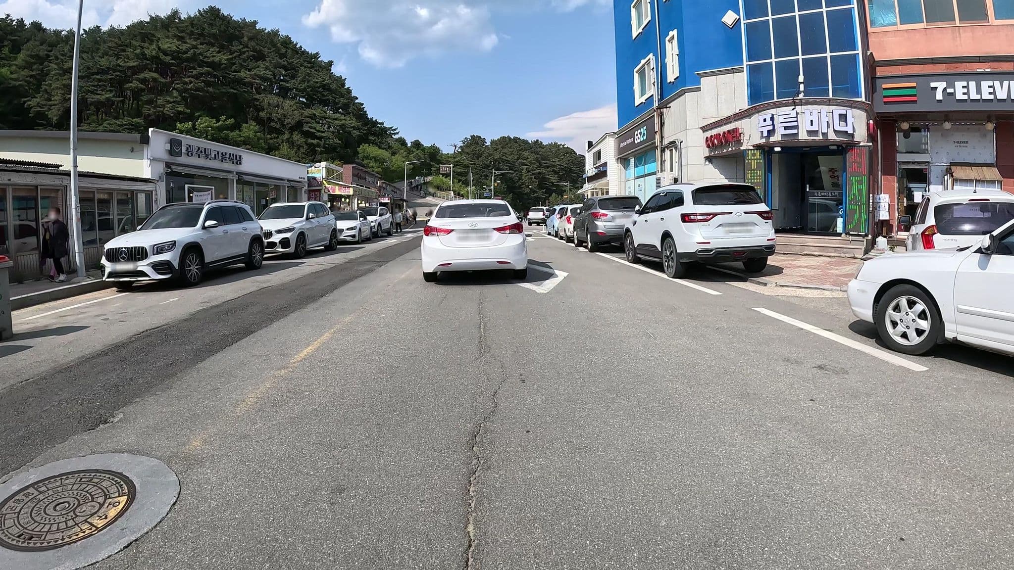 Street view near 낙산 푸른 바다 펜션, Sokcho — © eneerhut (CC BY-SA · Mapillary)