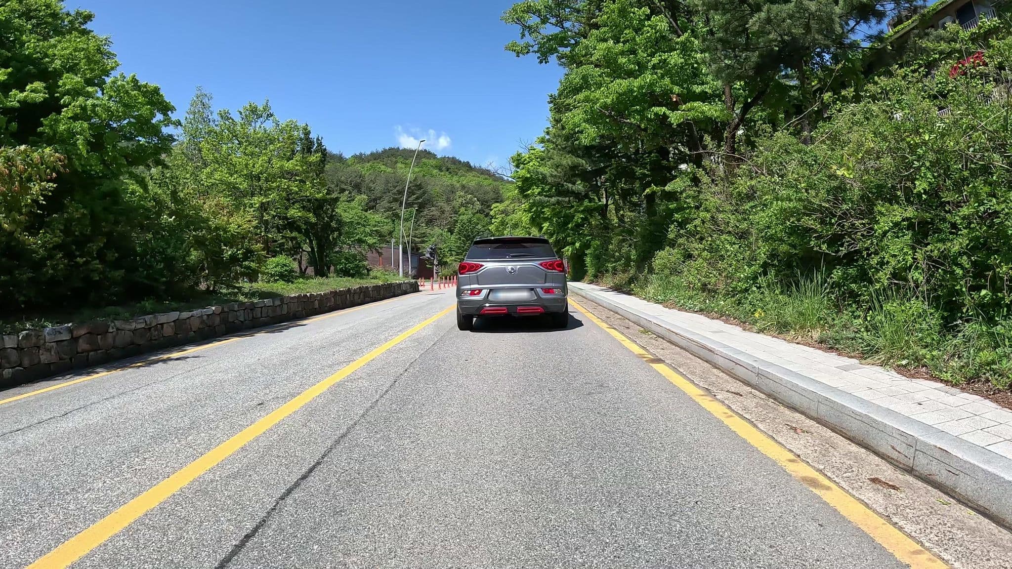 Street view near 뉴스타트 설악 리조트, Sokcho — © eneerhut (CC BY-SA · Mapillary)