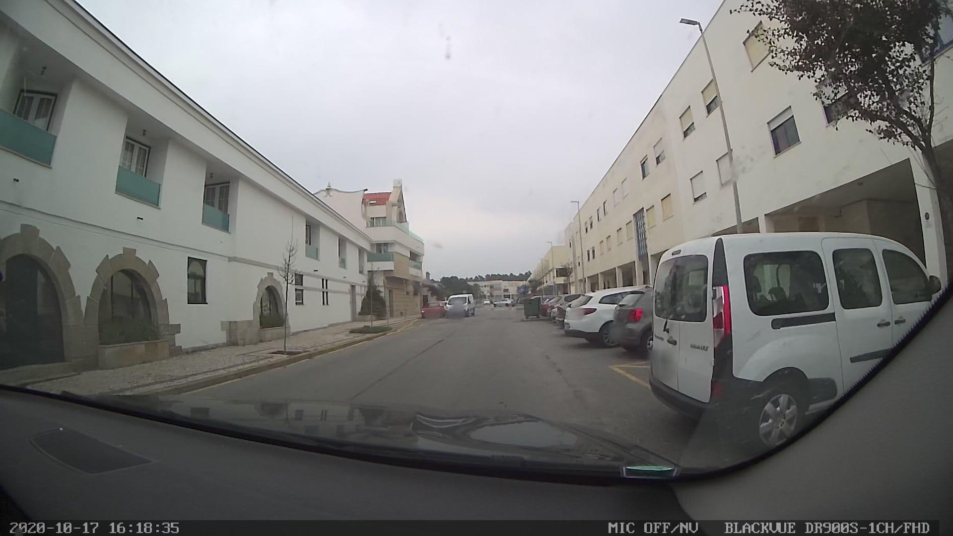 Street view near Hotel Suave Mar, Esposende — © sanjorgepinho (CC BY-SA · Mapillary)