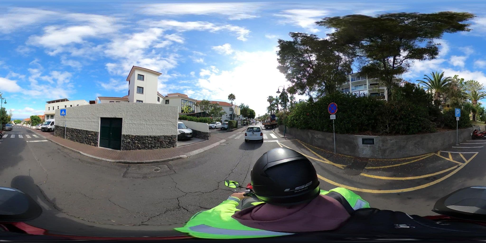 Street view near Galosol, Caniço — © PedroSantos (CC BY-SA · Mapillary)