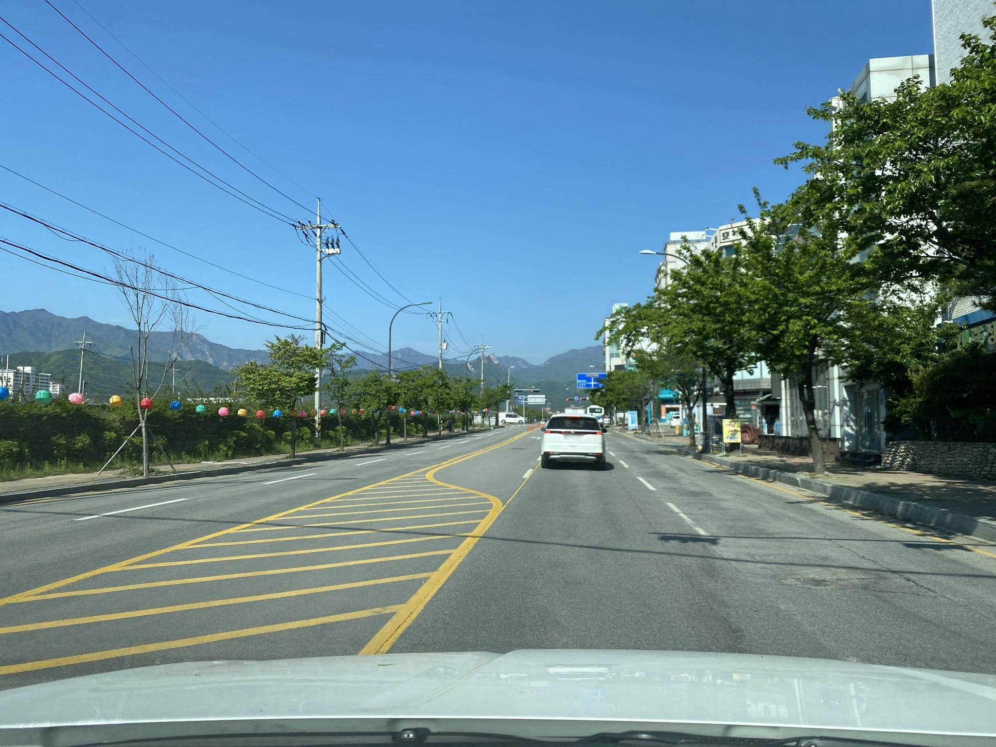 Street view near 씨티서울, Sokcho — © eneerhut (CC BY-SA · Mapillary)