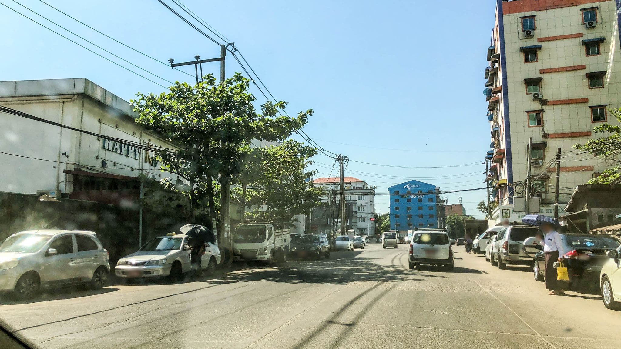 Street view near Gemsy Hotel, Hledan — © laye (CC BY-SA · Mapillary)