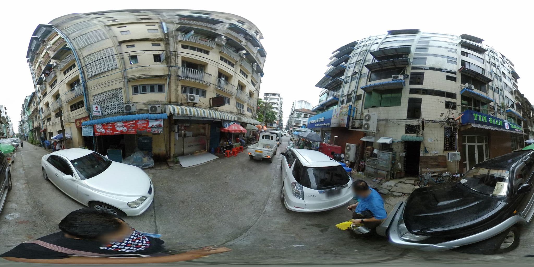 Street view near Traveler's House, Botataung — © mghla (CC BY-SA · Mapillary)