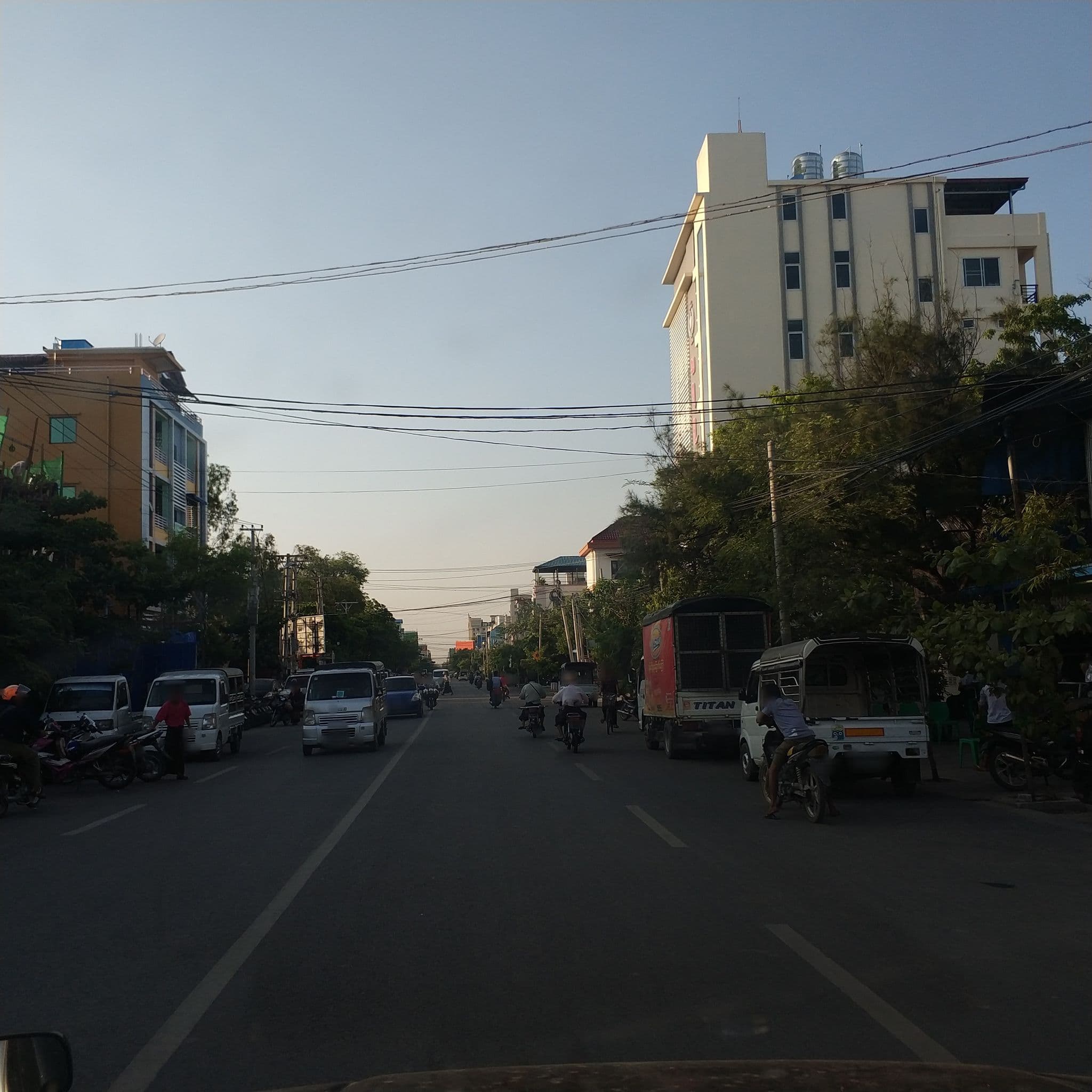 Street view near 商家微信定位谷歌地图标注, Mandalay — © mghla (CC BY-SA · Mapillary)