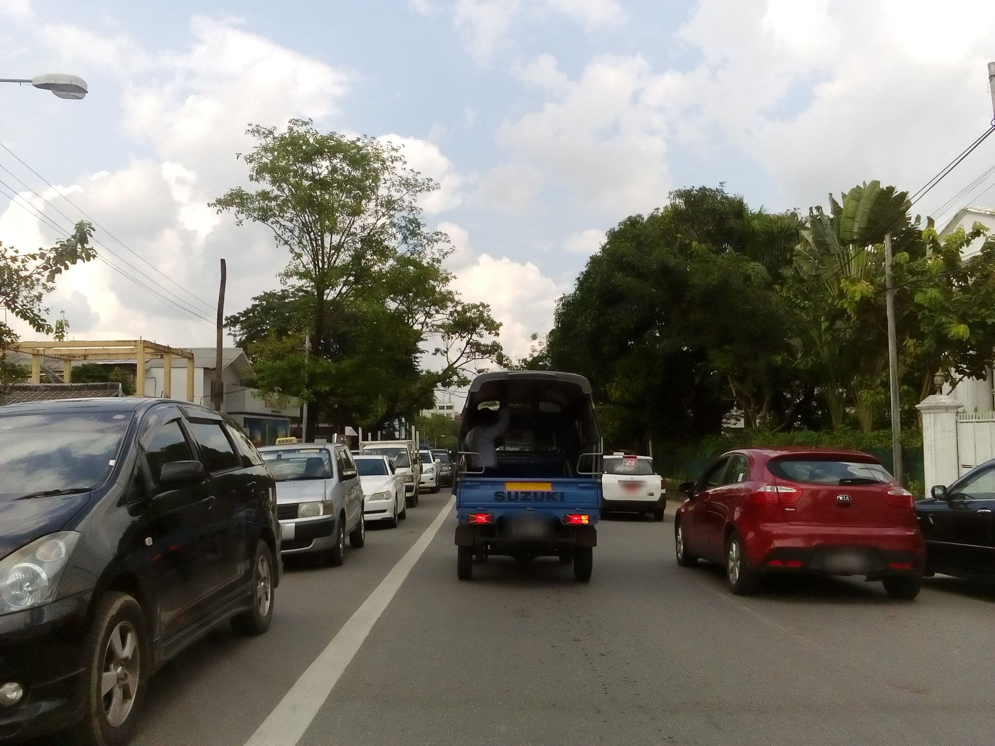 Street view near Shwe Taung Tan Hotel, Yangon — © coker (CC BY-SA · Mapillary)