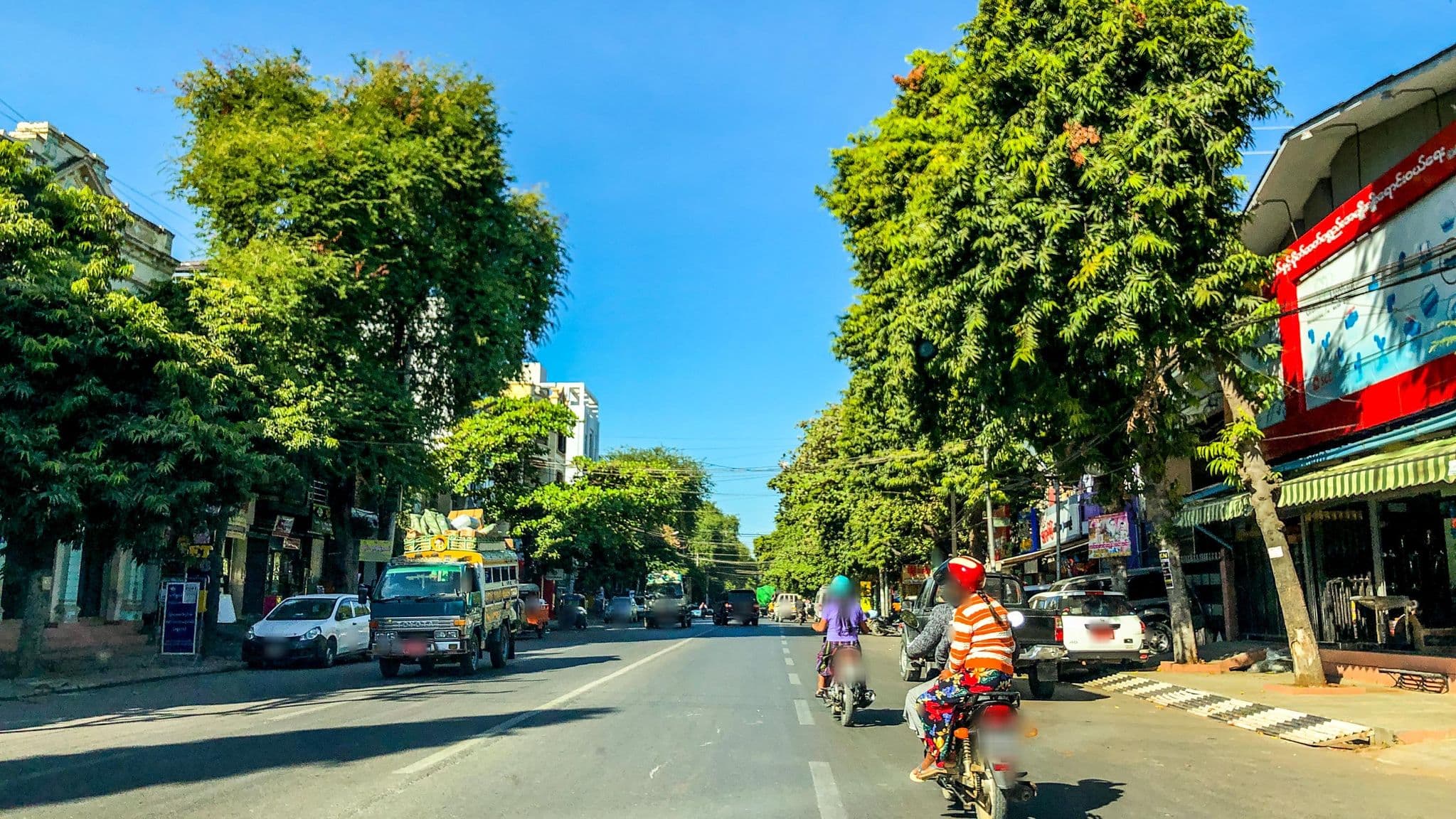 Street view near Jade King Hotel, Mandalay — © laye (CC BY-SA · Mapillary)