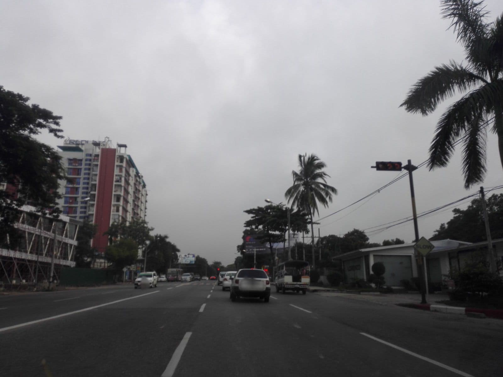 Street view near Royal Golden 9 Mile Hotel, Saw Bwar Gyi Kone — © riovictoire (CC BY-SA · Mapillary)