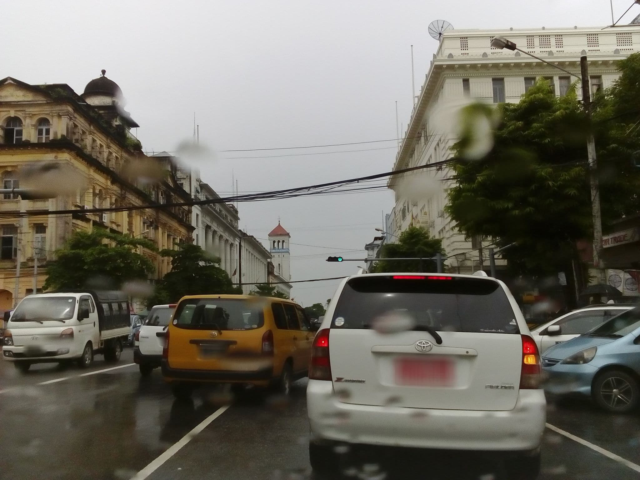 Street view near Zar Chi Win HOTEL, Botataung — © coker (CC BY-SA · Mapillary)