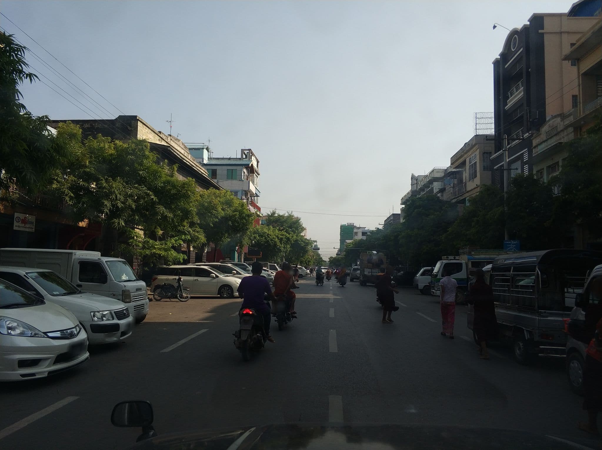 Street view near Yadanar Theingi Hotel, Mandalay — © mghla (CC BY-SA · Mapillary)