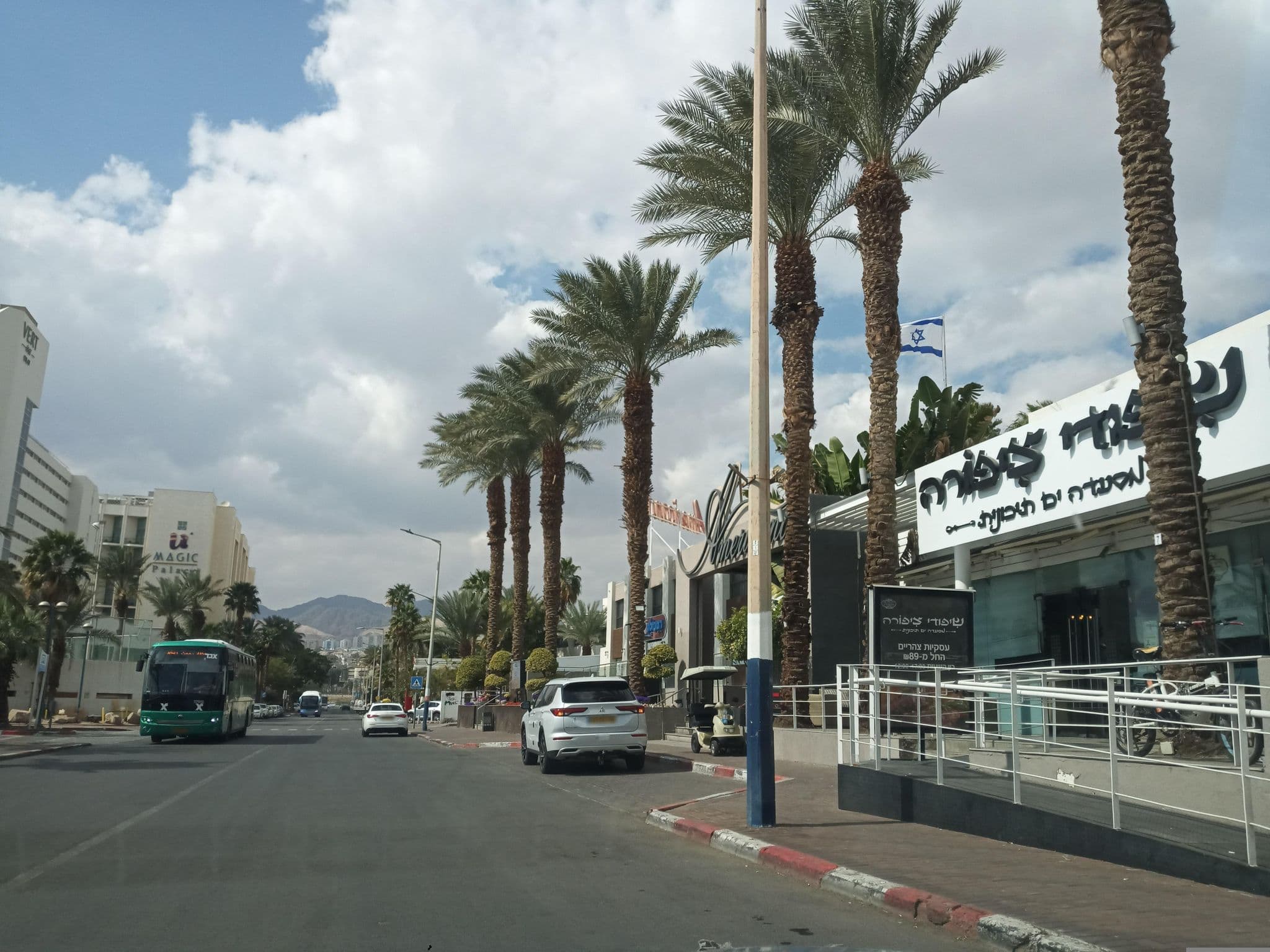 Street view near americano, Eilat — © jordil (CC BY-SA · Mapillary)