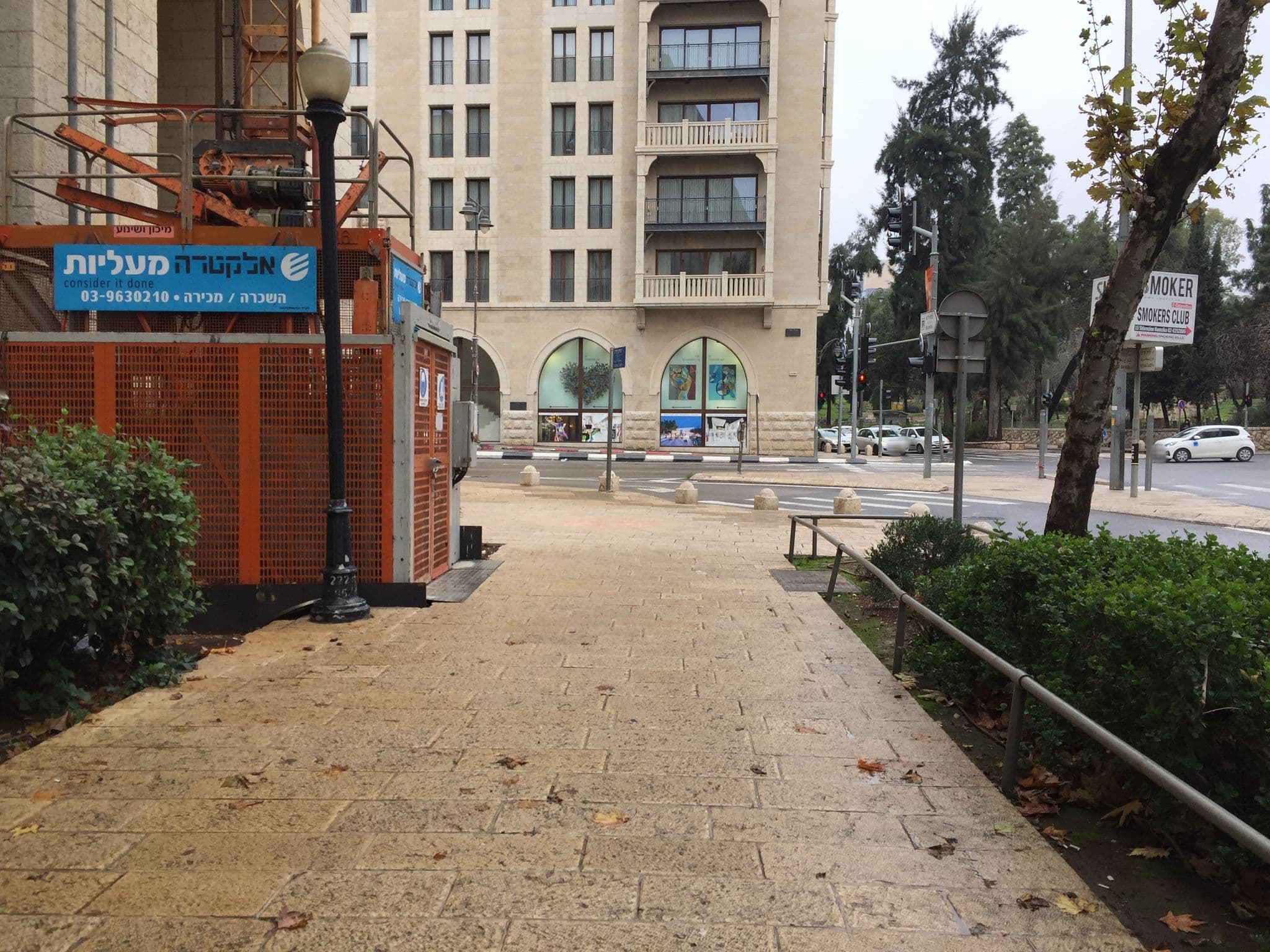 Street view near Eve&Elisa's Jeru's beddd, West Jerusalem — © richlv (CC BY-SA · Mapillary)