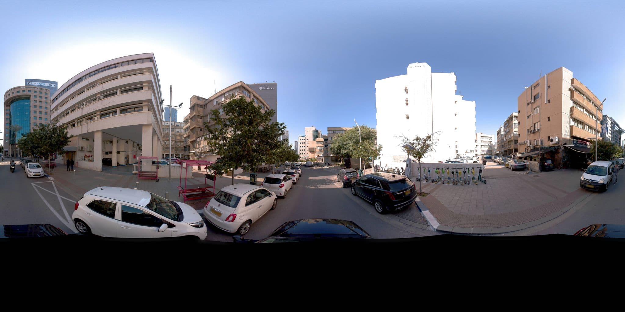 Street view near מלון כורש, Ramat Gan — © jeffreymartin (CC BY-SA · Mapillary)