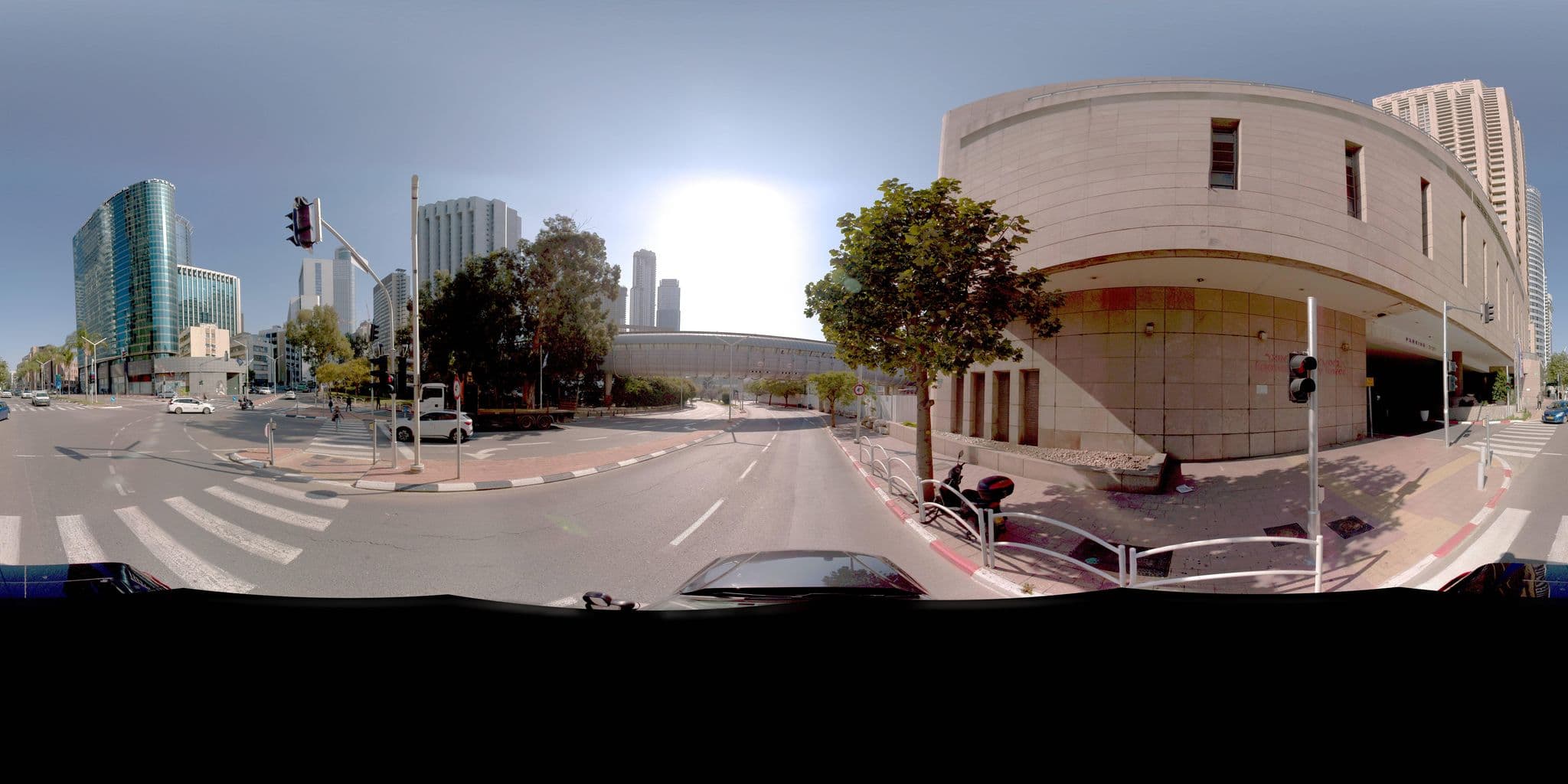 Street view near לאונרדו סיטי טאואר, Ramat Gan — © jeffreymartin (CC BY-SA · Mapillary)