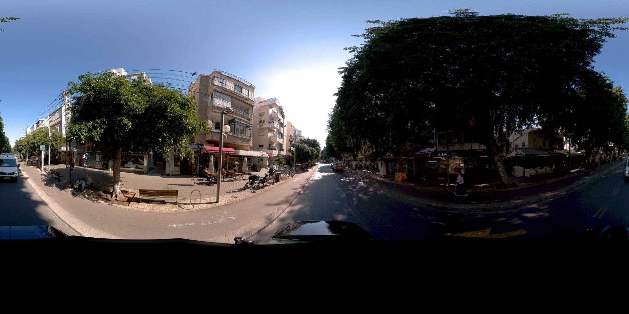 Street view near Dizengoff Garden, Tel Aviv — © jeffreymartin (CC BY-SA · Mapillary)