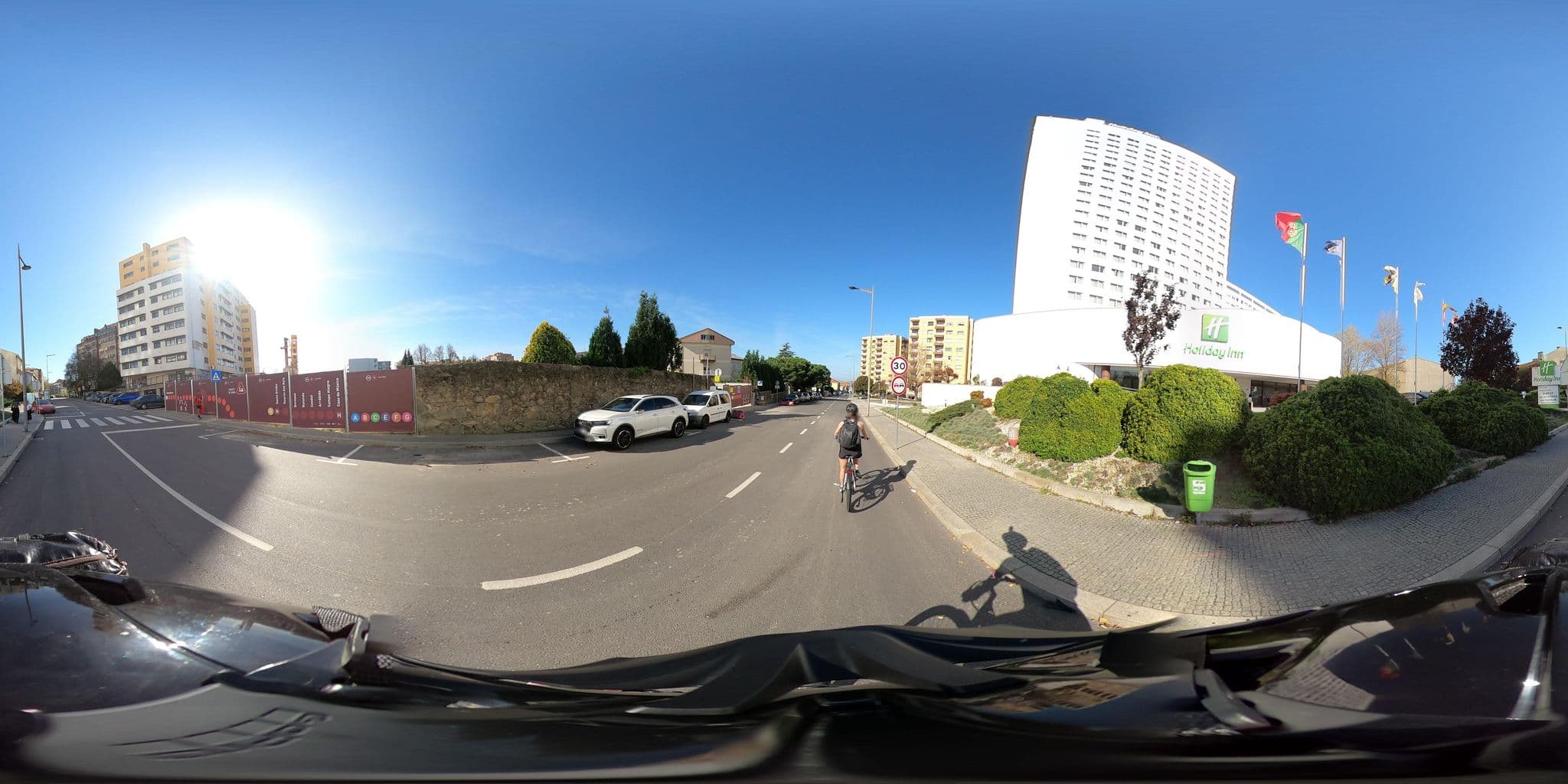 Street view near Holiday Inn Porto - Gaia, Vila Nova de Gaia — © marksmith-orchy (CC BY-SA · Mapillary)