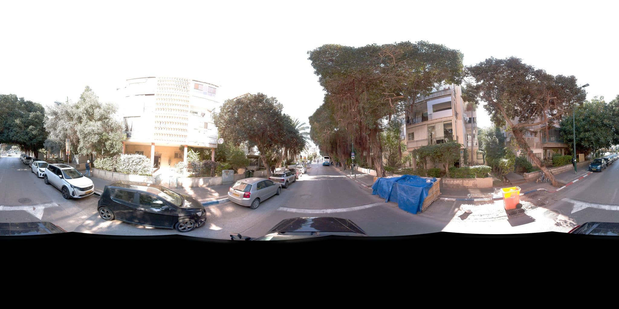Street view near Apartment 6, Tel Aviv — © jeffreymartin (CC BY-SA · Mapillary)