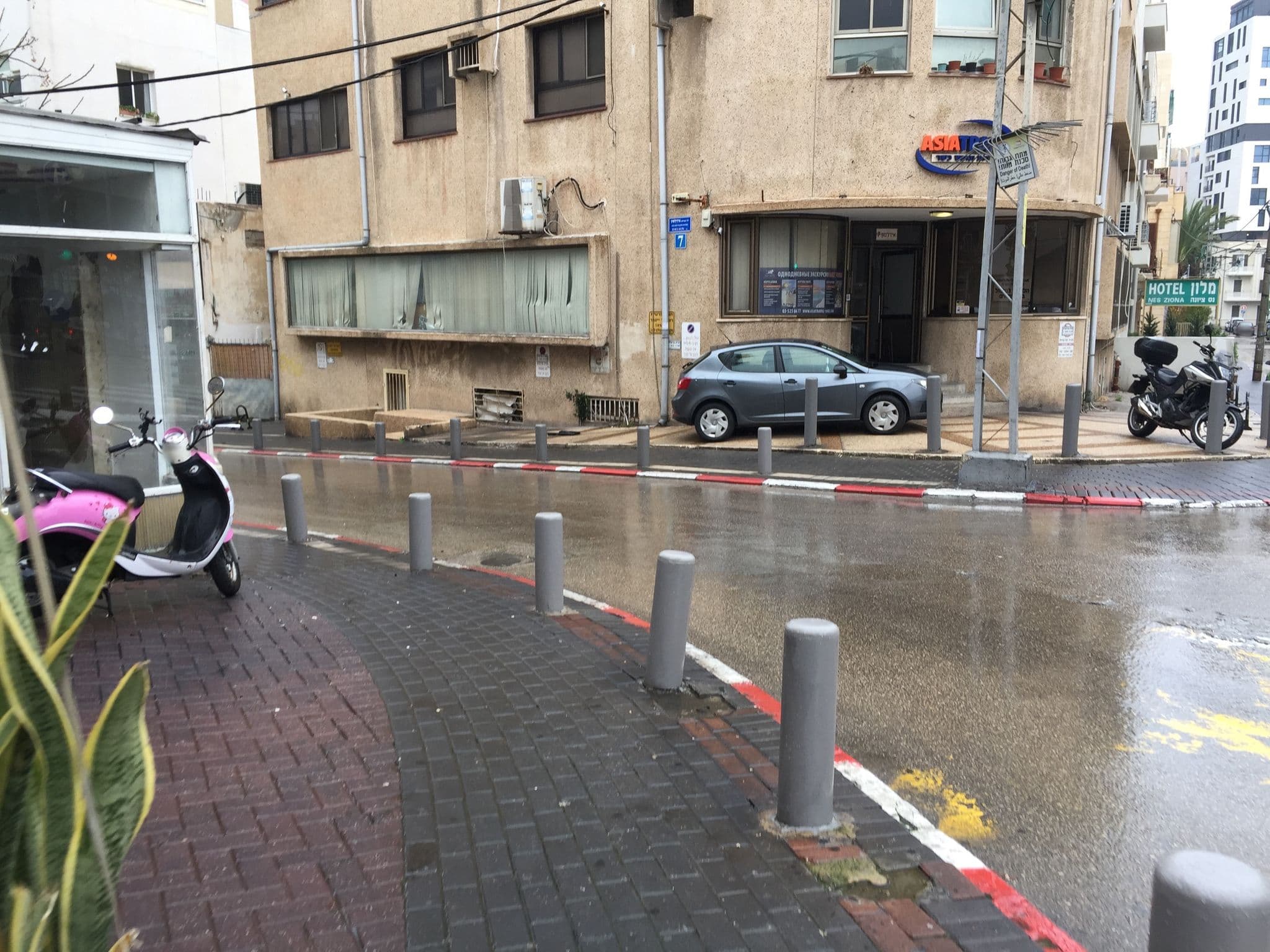 Street view near By14Tlv, Tel Aviv — © richlv (CC BY-SA · Mapillary)