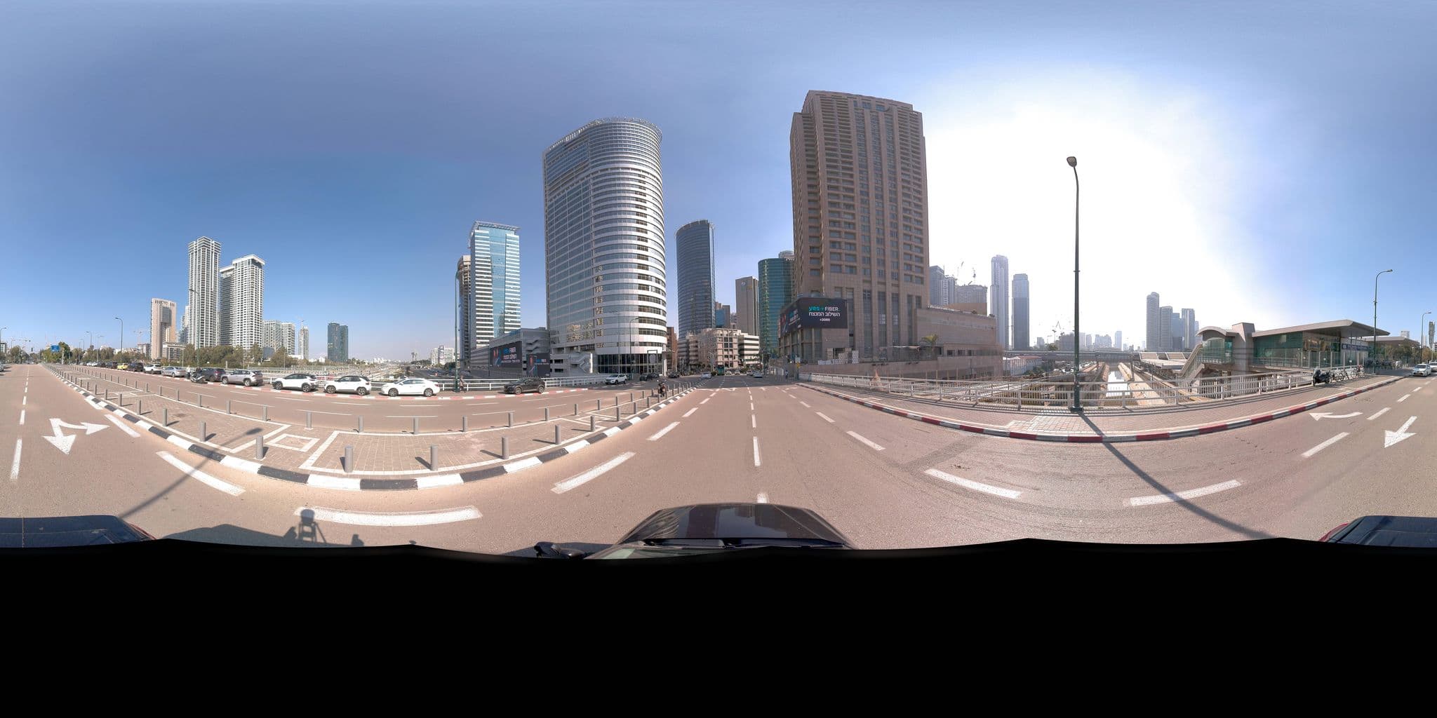 Street view near Leonardo City Tower Hotel Tel Aviv, Ramat Gan — © jeffreymartin (CC BY-SA · Mapillary)