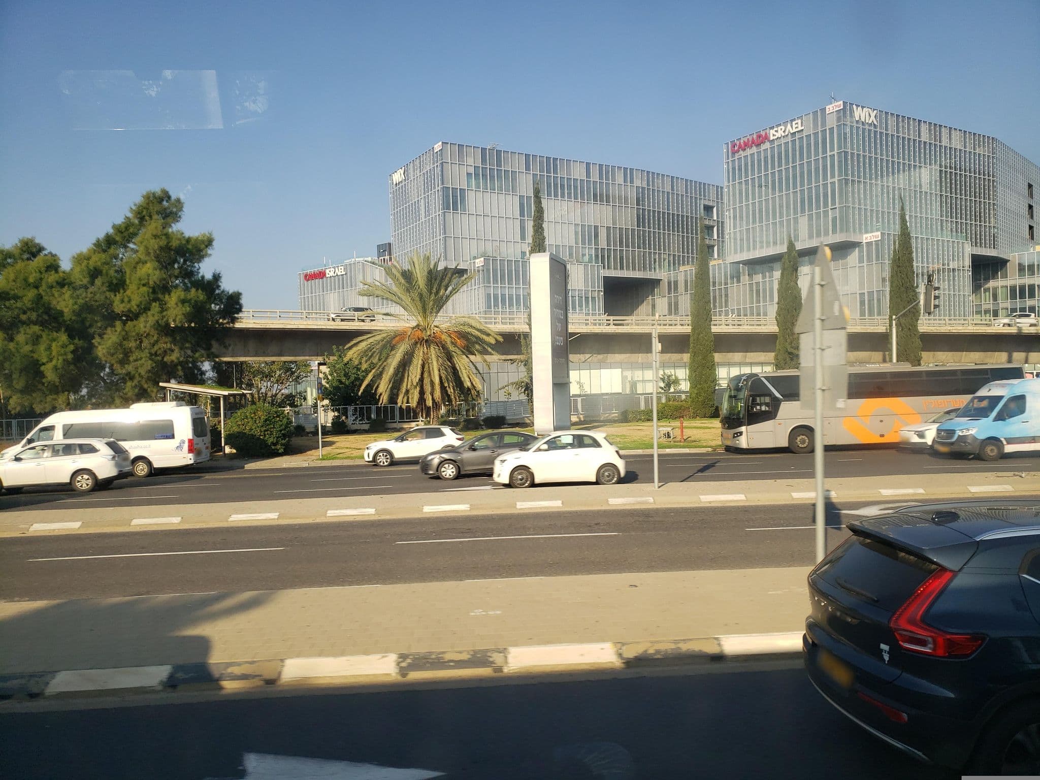 Street view near The Ritz-Carlton Herzliya, Herzliya — © mapfool (CC BY-SA · Mapillary)