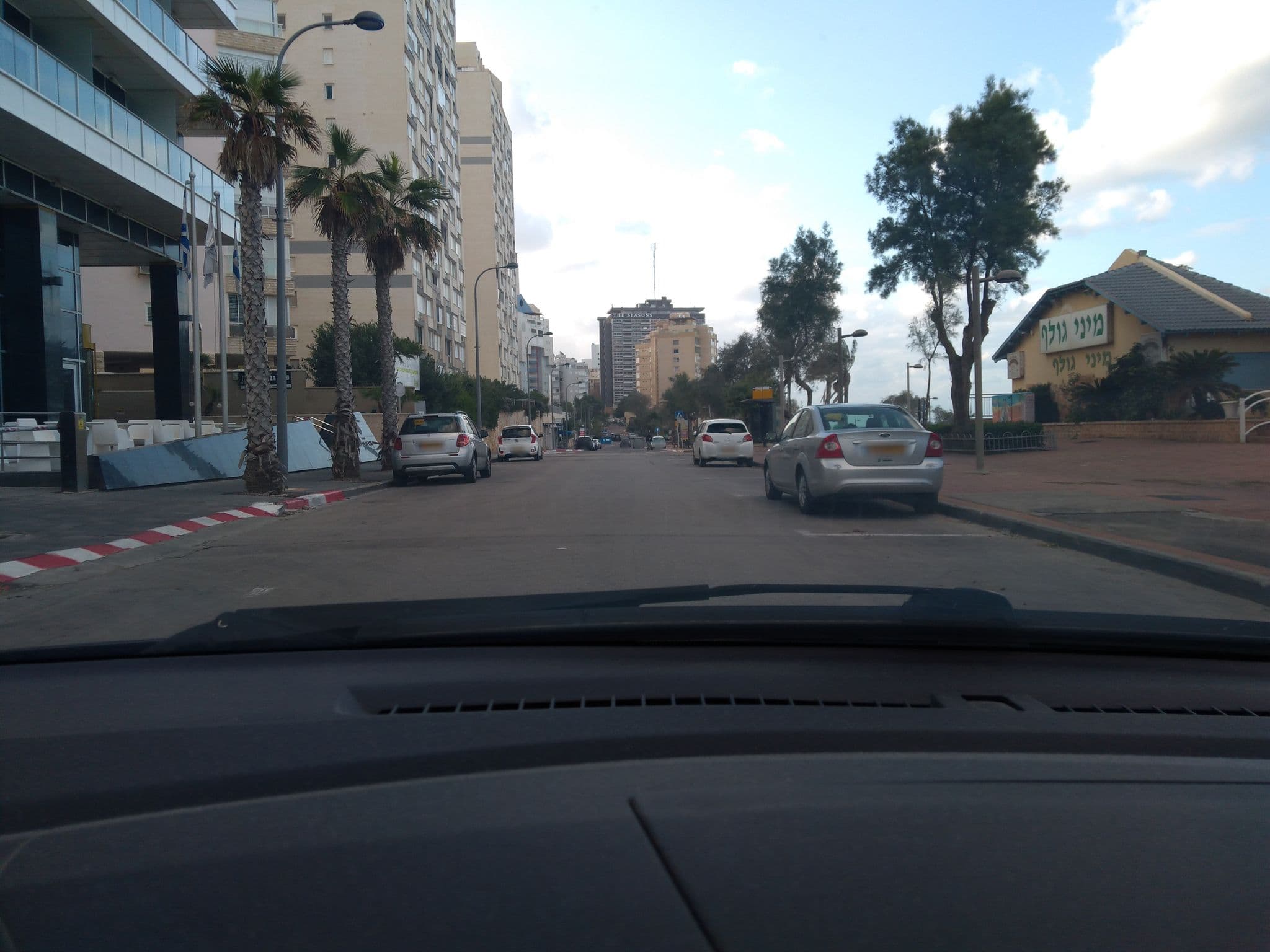 Street view near Medi Terre Hotel, Netanya — © edom (CC BY-SA · Mapillary)