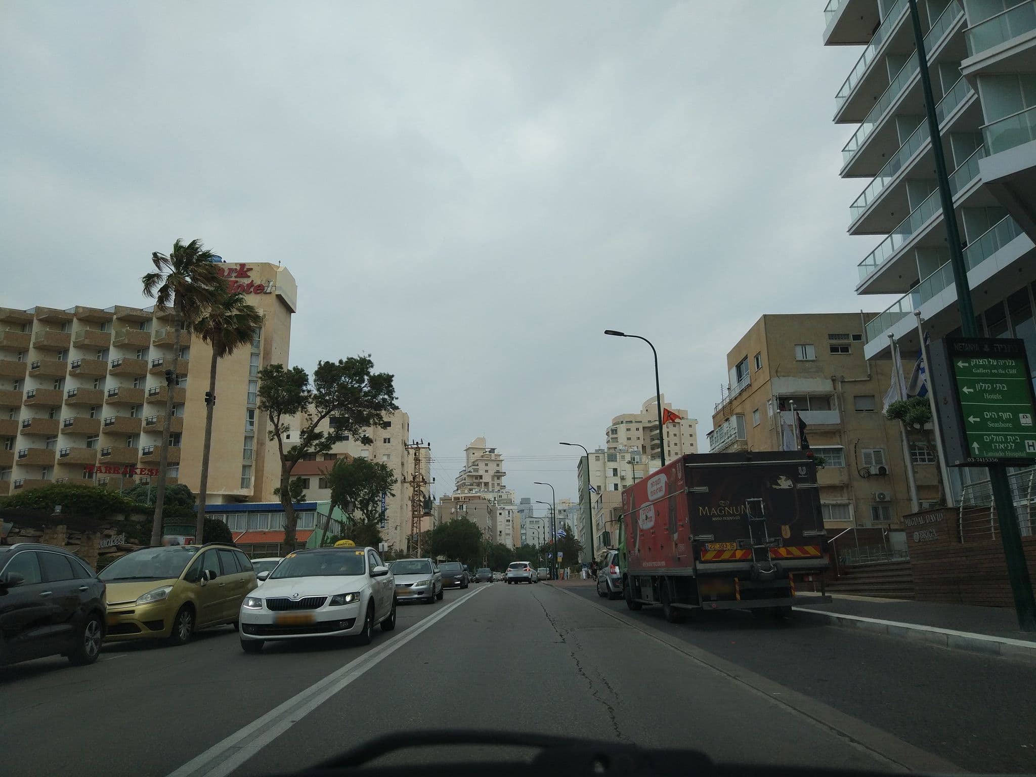 Street view near David tower hotel - MGallery by Sofitel, Netanya — © hind (CC BY-SA · Mapillary)