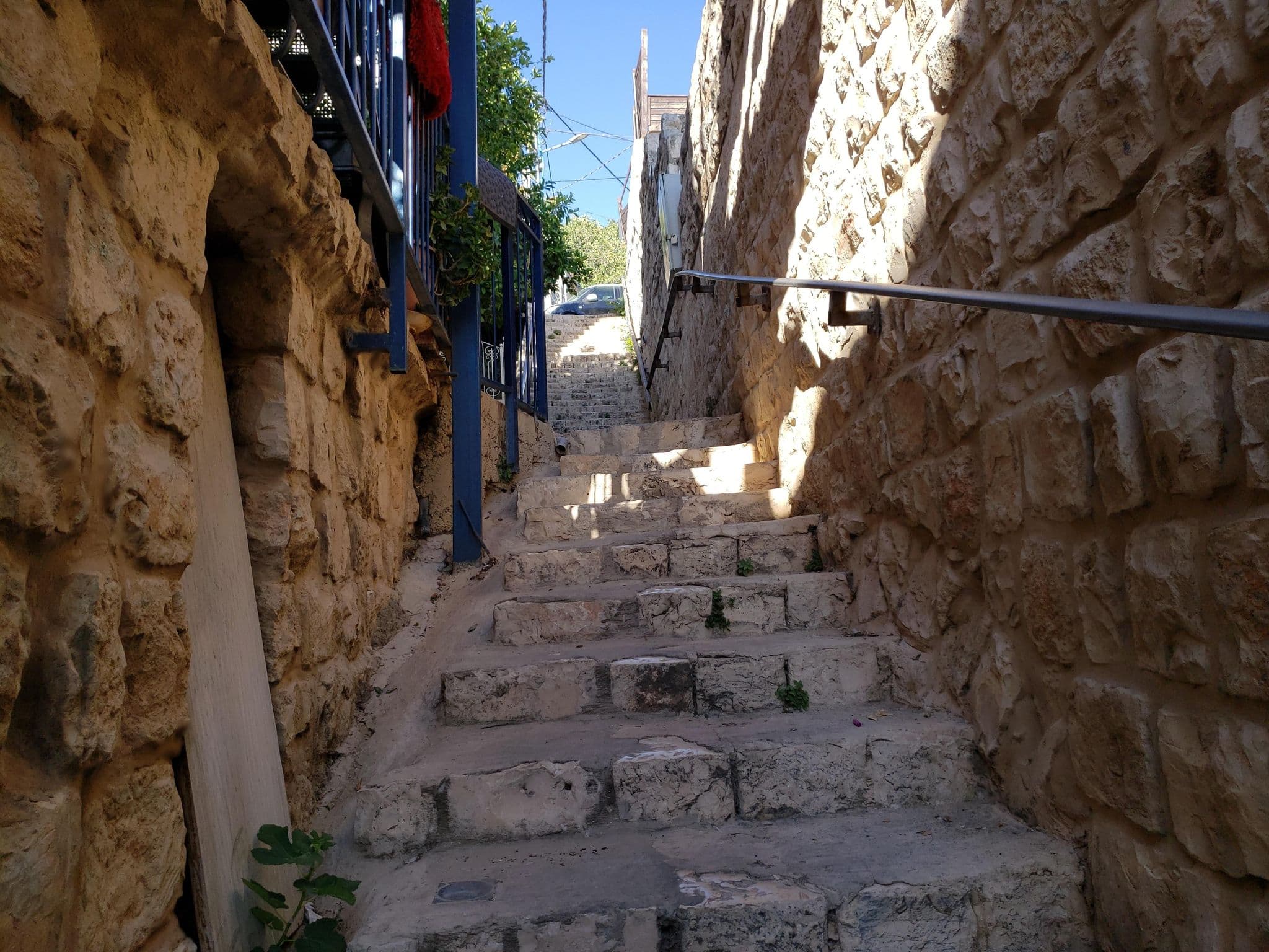 Street view near Mol Hahr, Safed — © mapper8573723 (CC BY-SA · Mapillary)